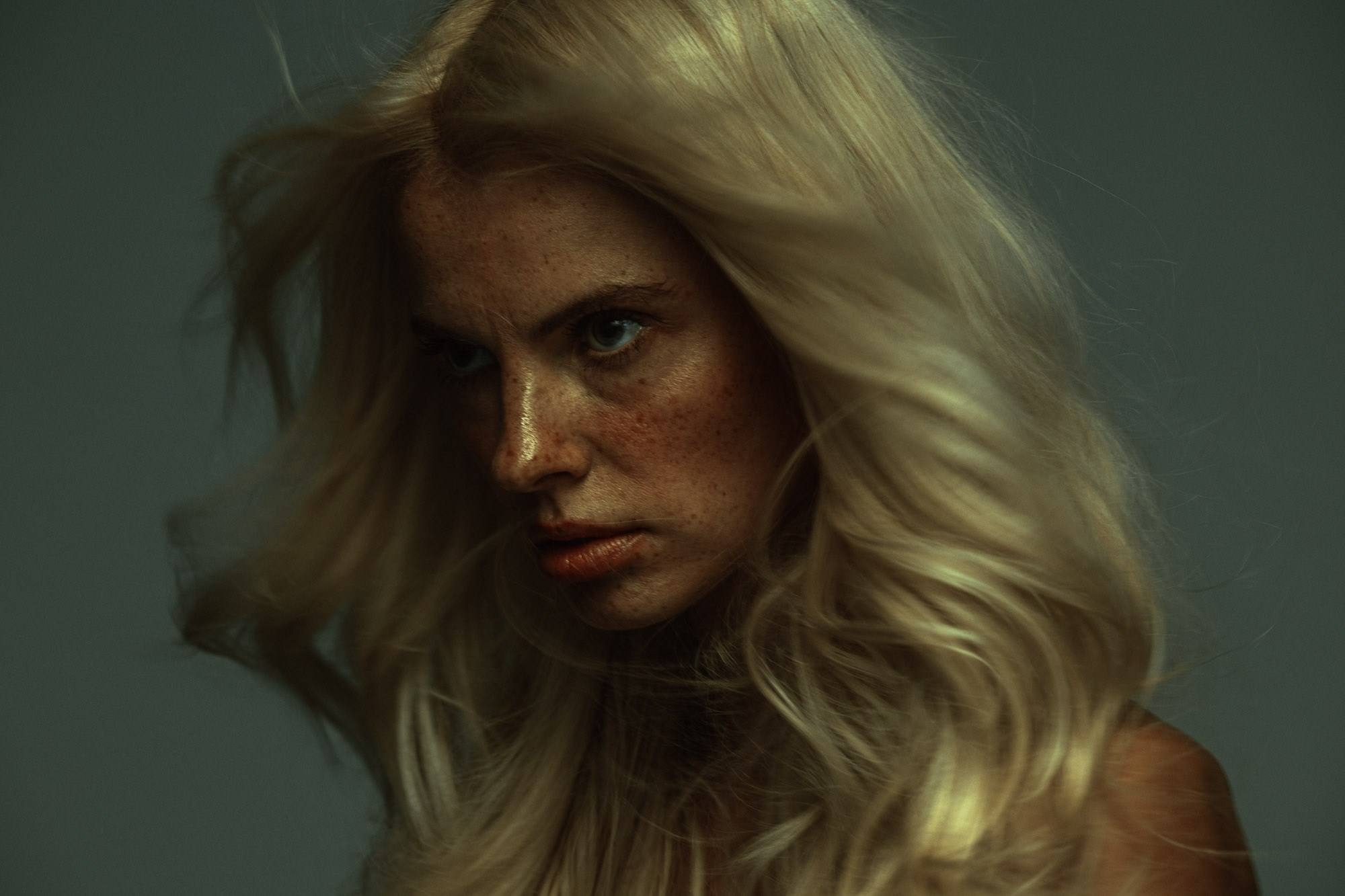 Женский портрет. Дима Меткин. Фотограф и режиссер (Москва)