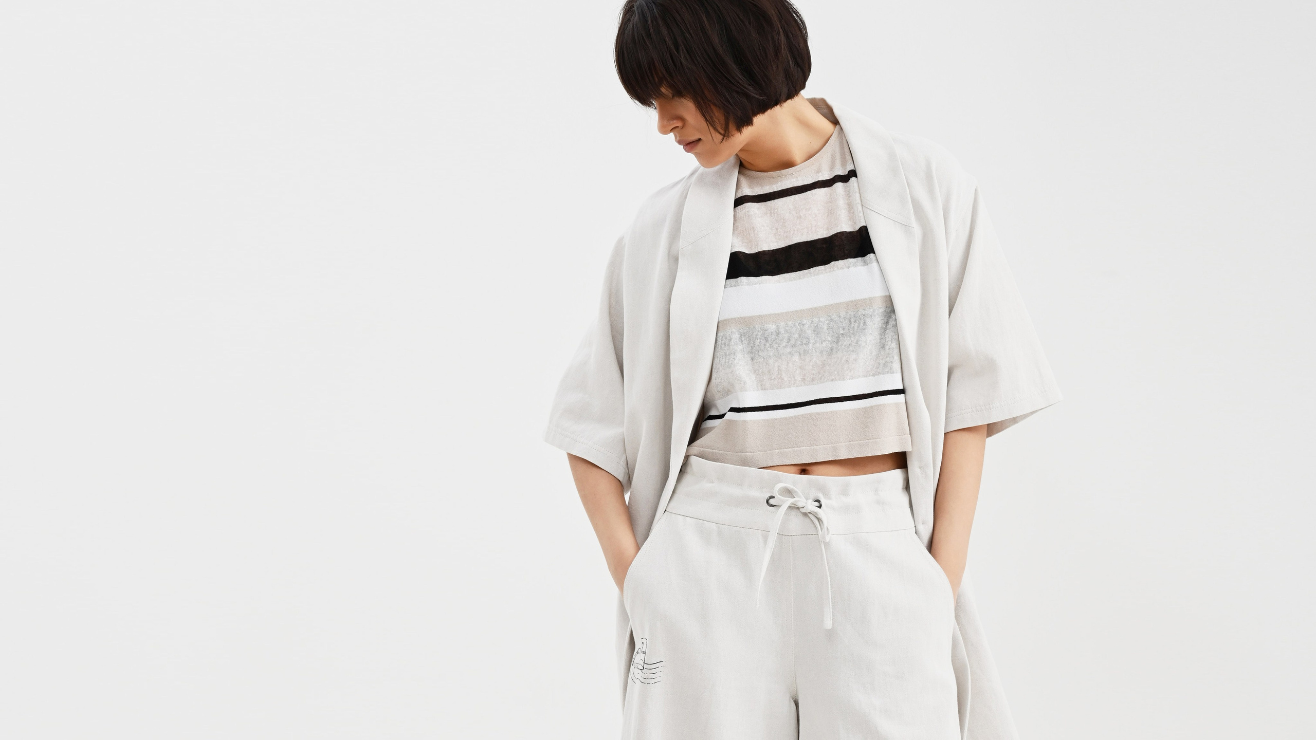 Фото для маркетплейсов, съёмка одежды для маркетплейсов под ключ