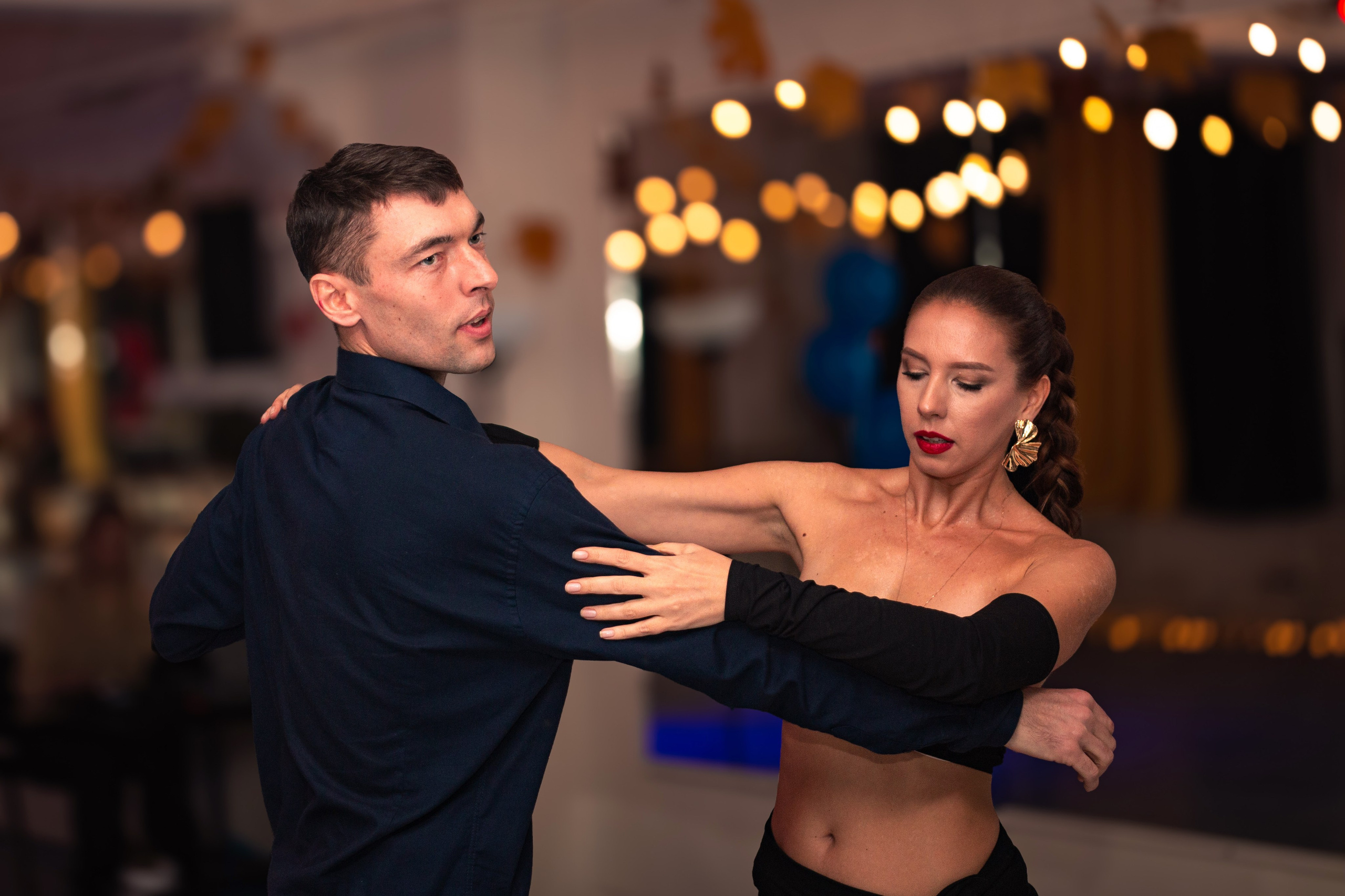 Dance cafe вечеринка
