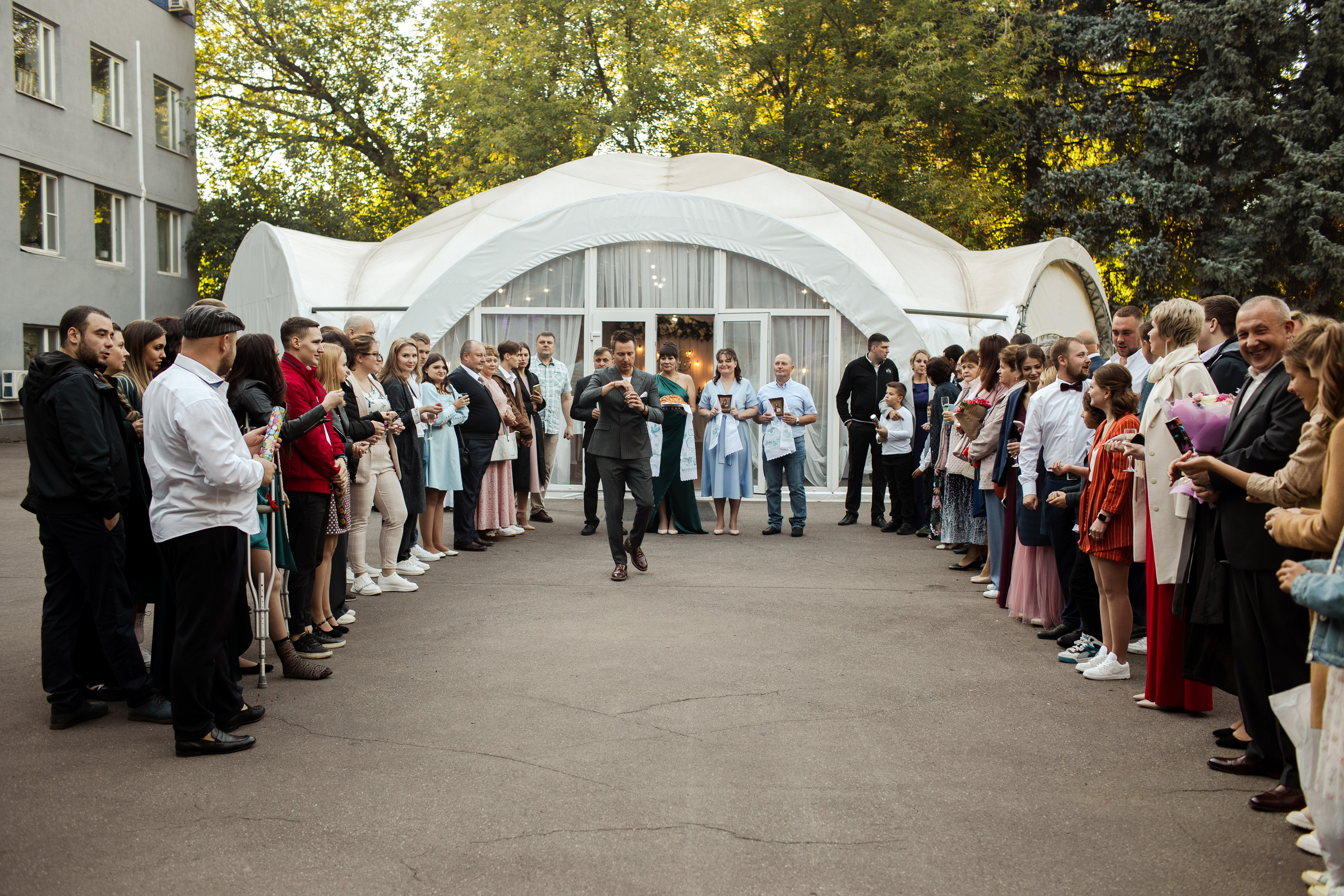Катя и Илья. Ведущий на свадьбу в Москве Зубков Алексей