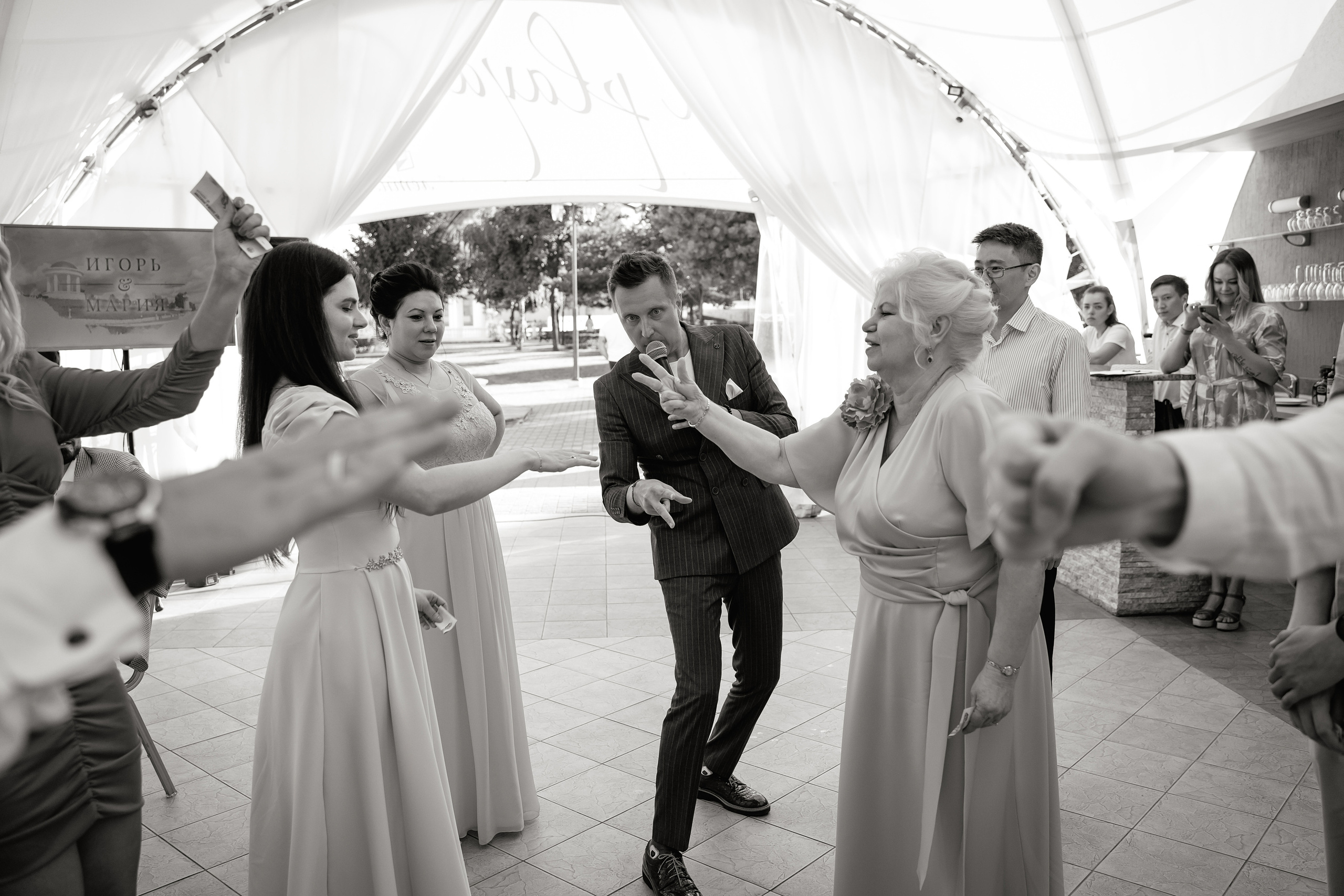Игорь и Мария. Ведущий на свадьбу в Москве Зубков Алексей