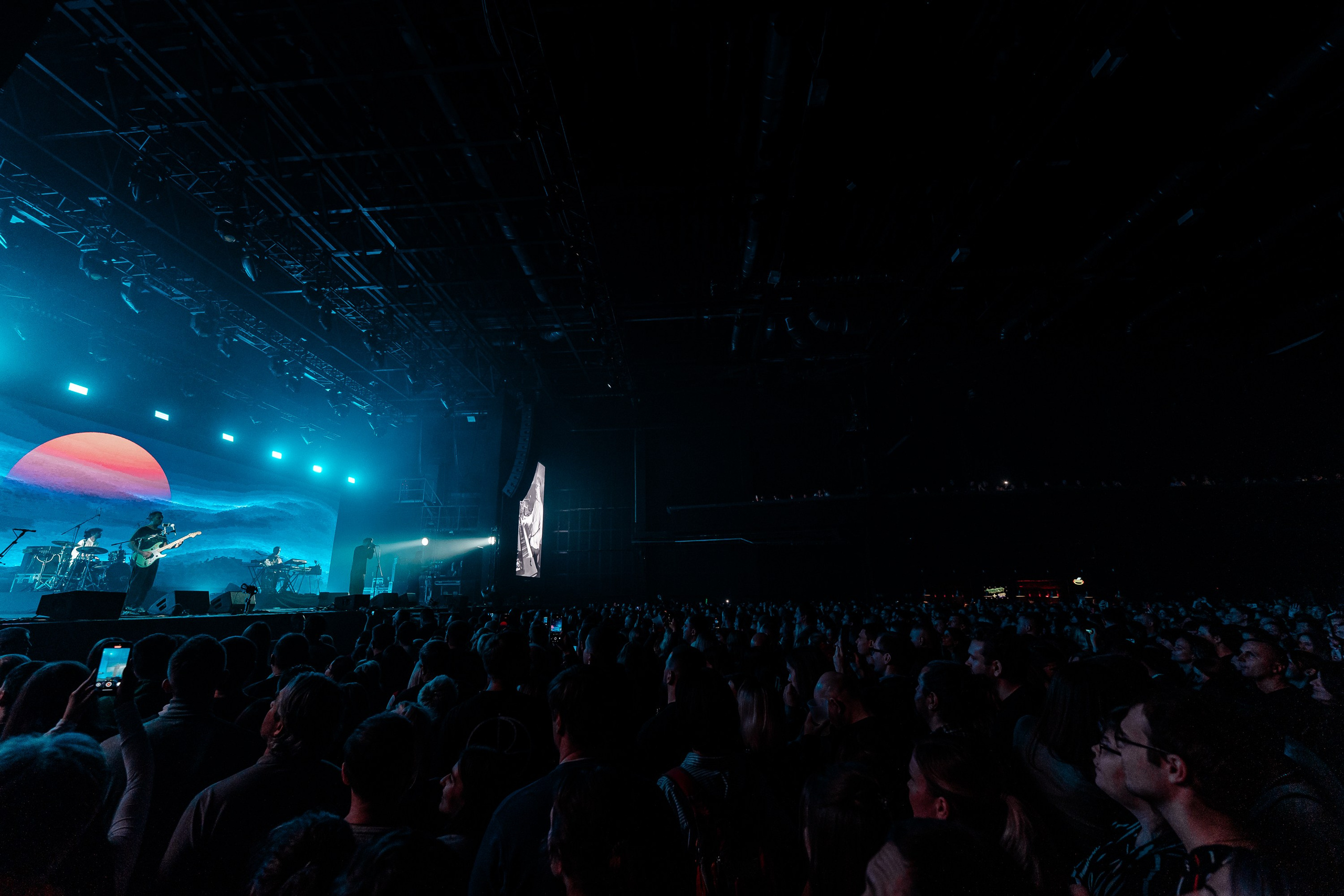 Танцы Минус. Магия музыки в кадре: Концертная Фотография