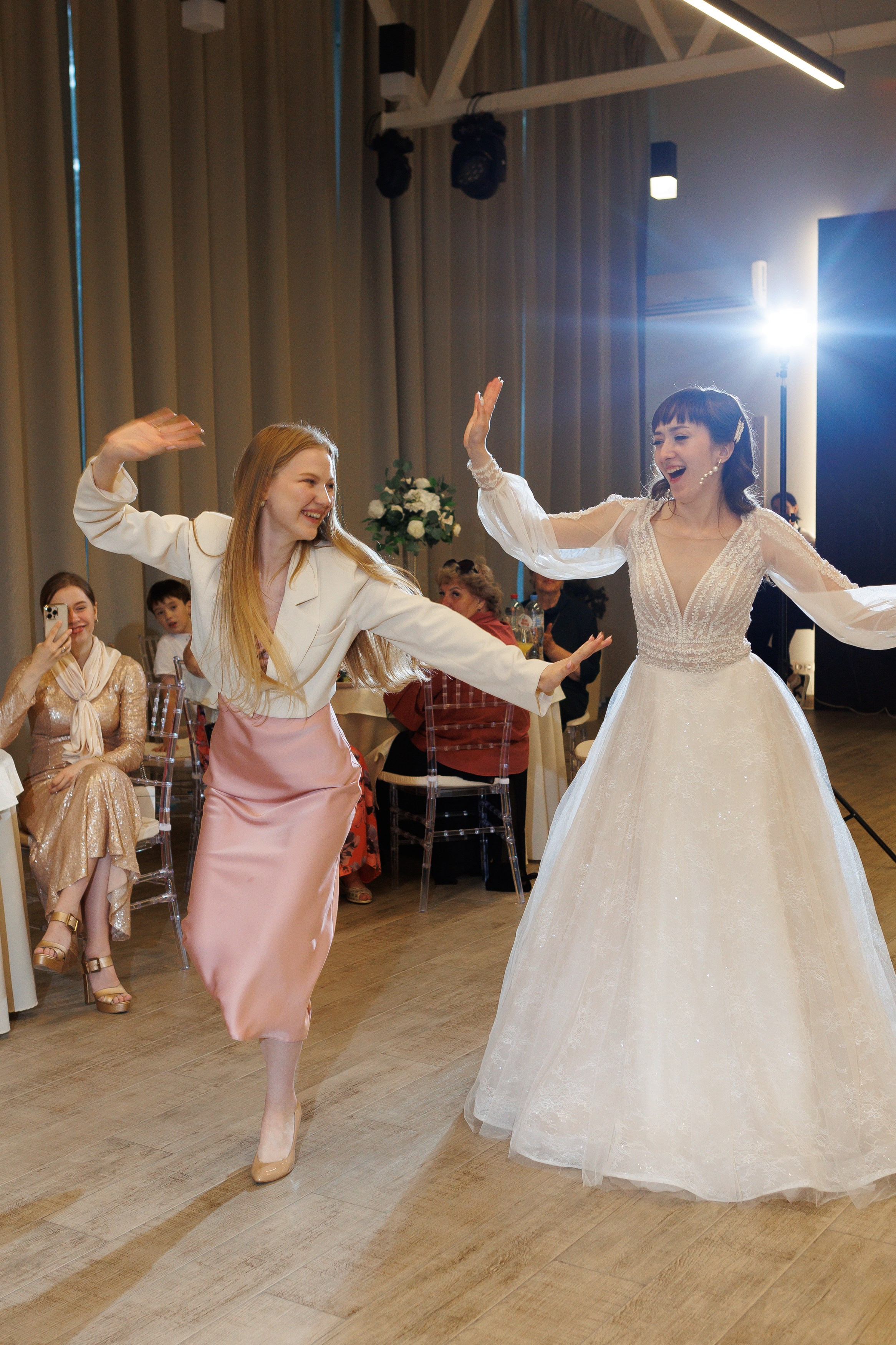 Свадебный фотограф Нижний Новгород. Свадебный и контент фотограф в Нижнем Новгороде Владимир Пресняков