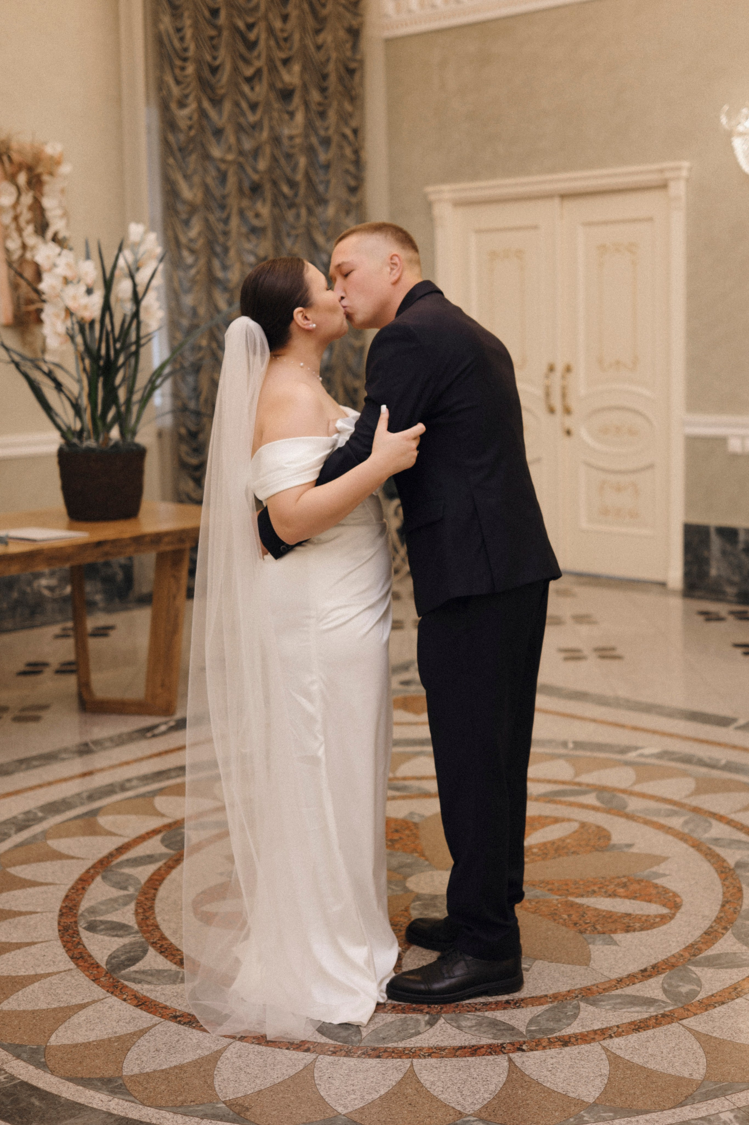 Всё начинается с любви. Свадебный и семейный фотограф в Йошкар-Оле, Питере и Казани Александра Богинич