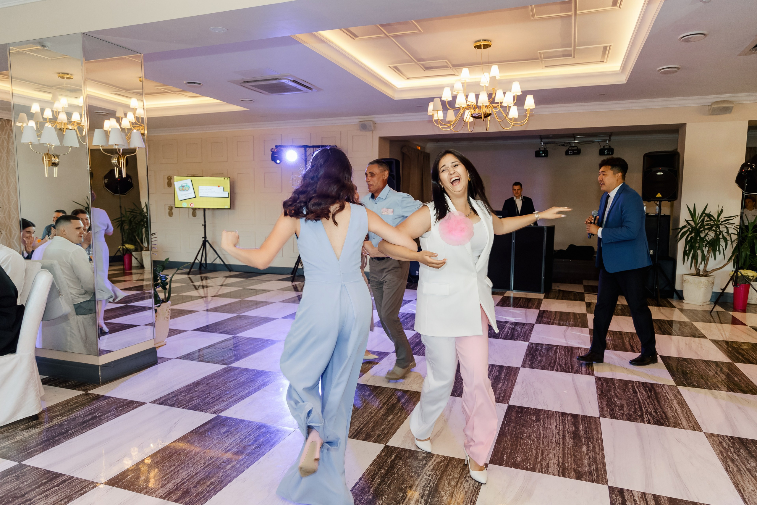 Данил и Екатерина. Sopka. Выездная регистрация. Свадебный фотограф в Хабаровске