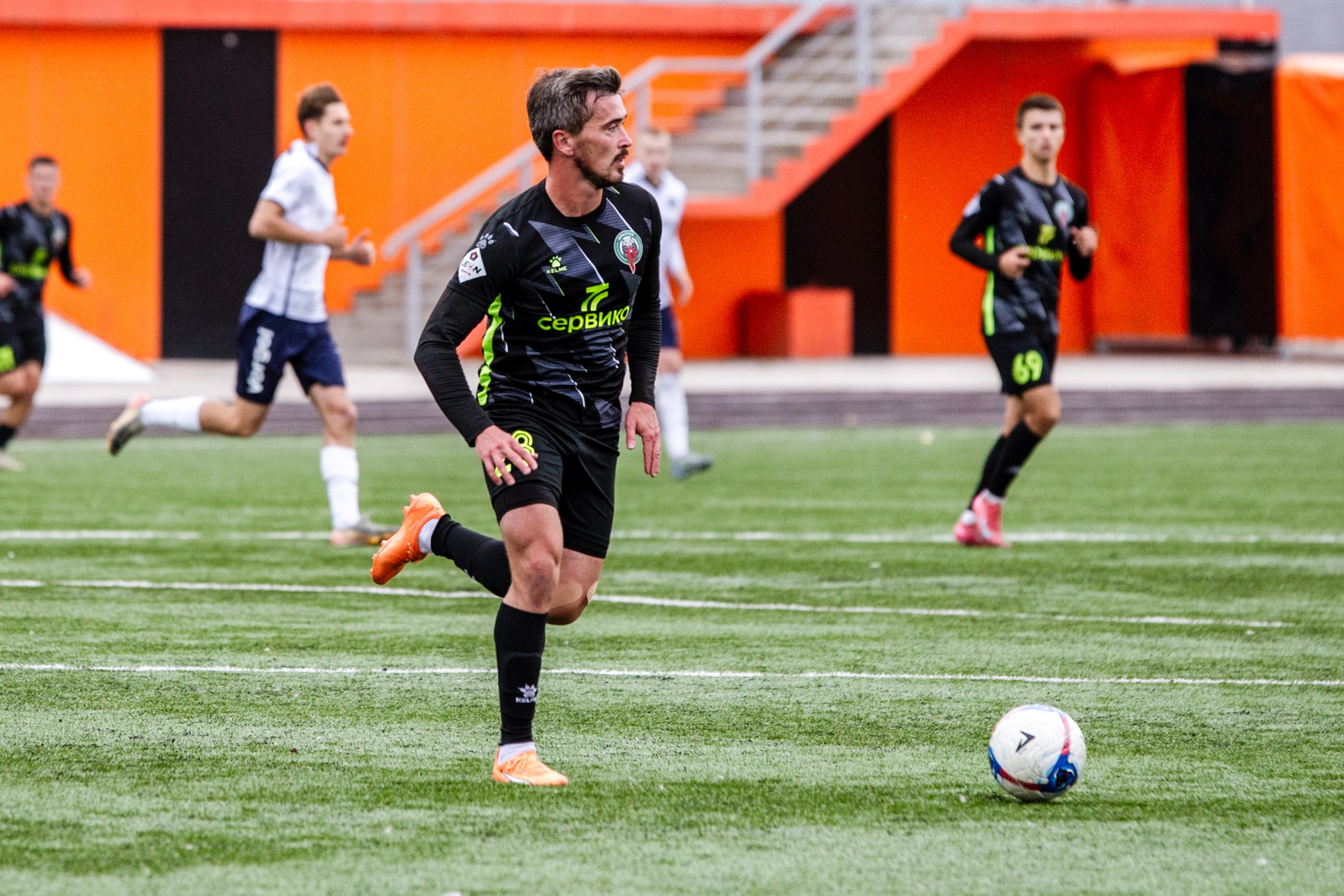 Первенство России по футболу LEON-Вторая лига Б | ФК Иркутск — Космос (Долгопрудный) | 14.09.25. Фотограф в Иркутске Евгения Айвазова