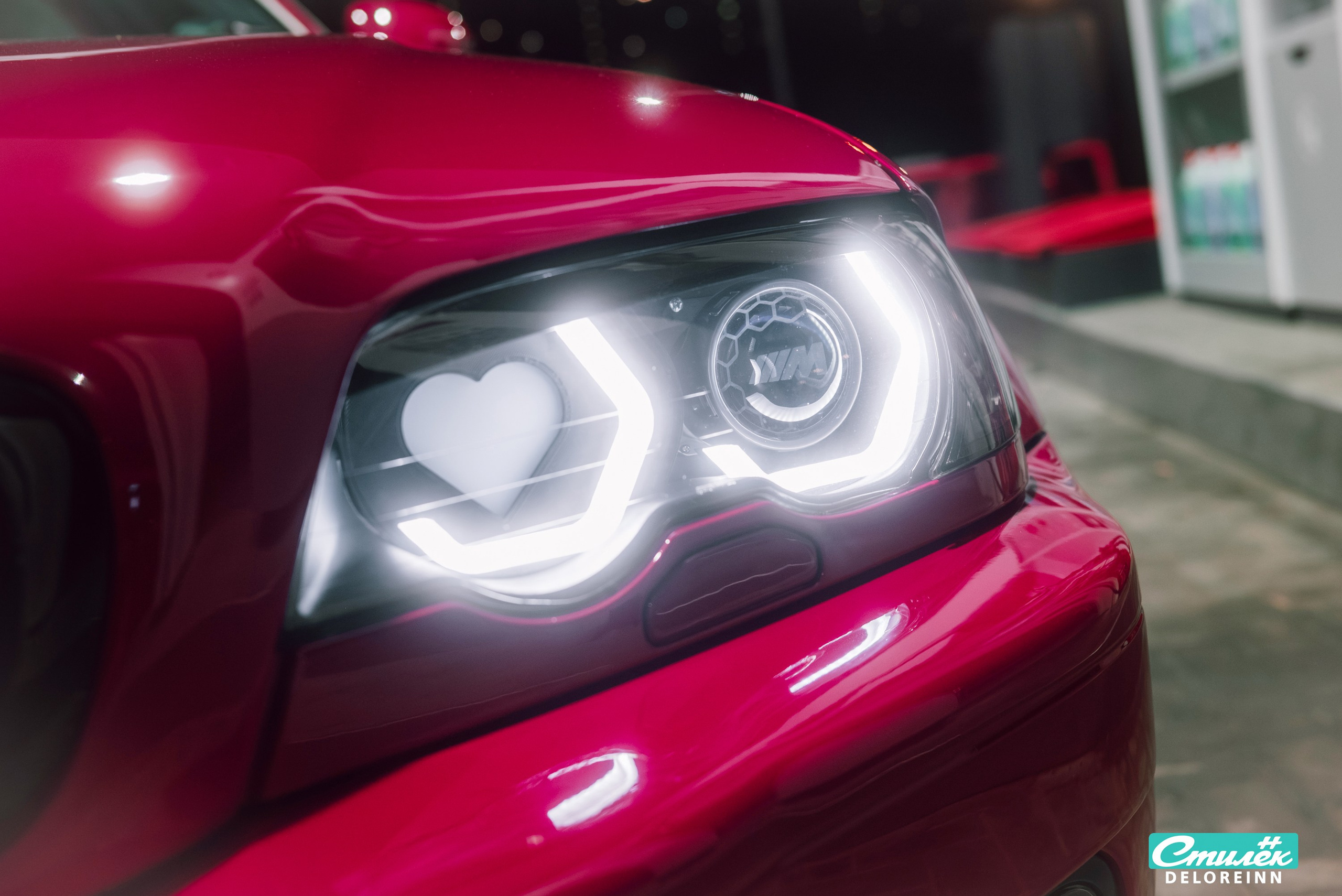 Pink BMW E46 Touring from Finland. DeLorein