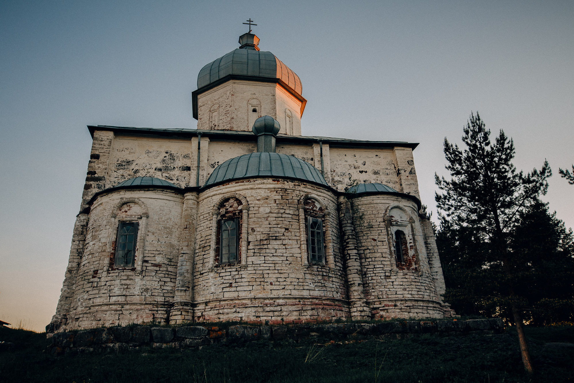 Крестовоздвиженский храм