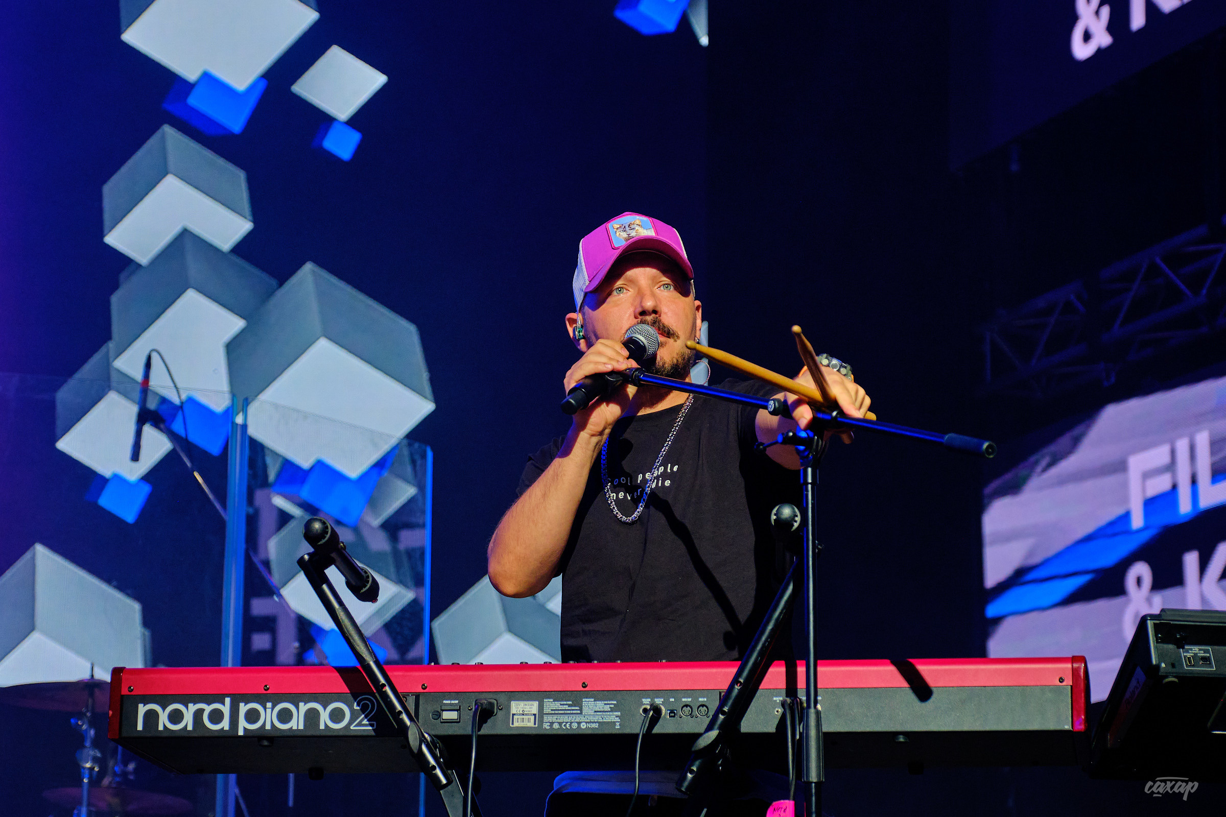 Filatov & Karas фотографии с концерта. Концертный Фотограф Юра Сахар