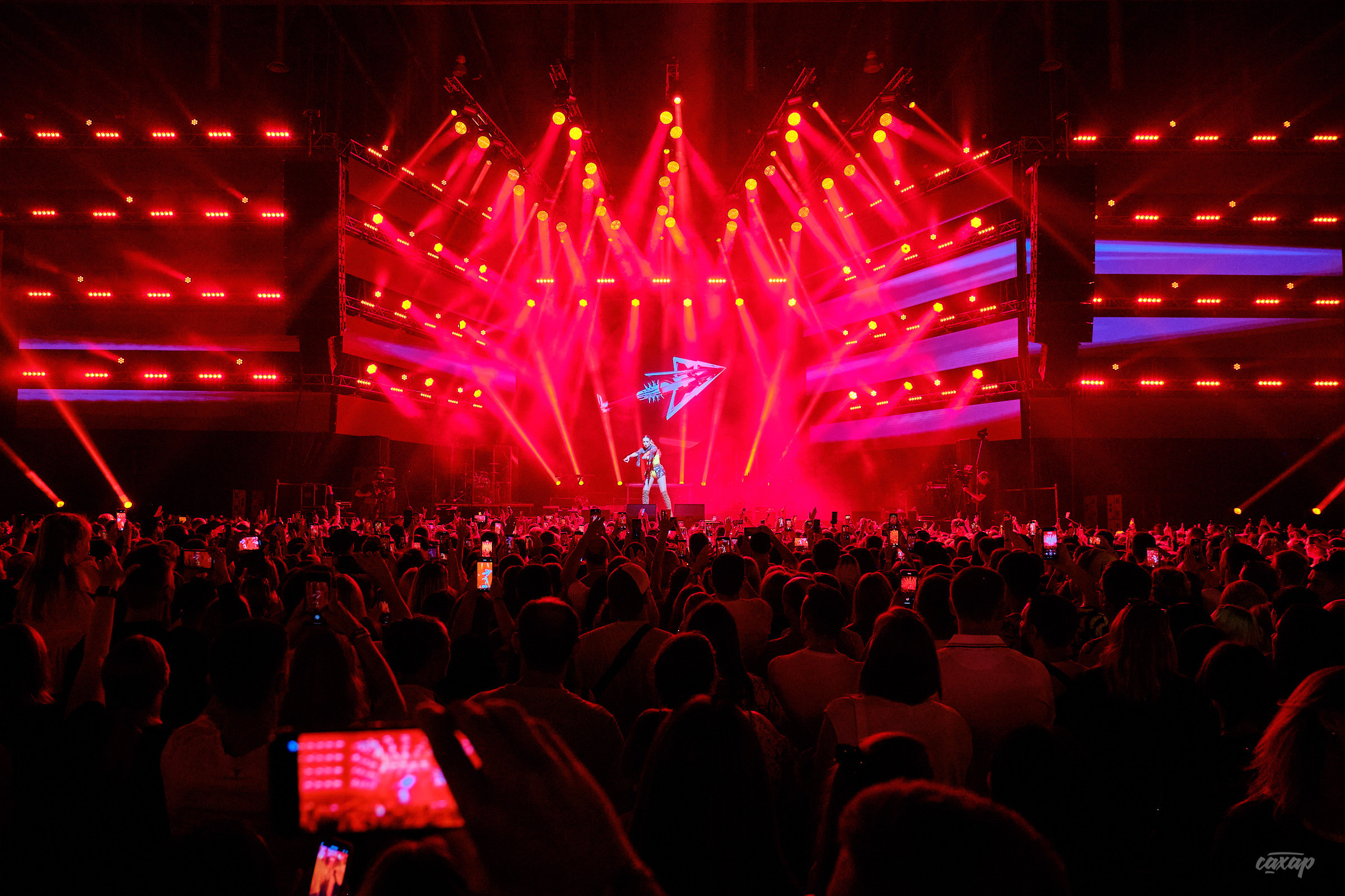 Ольга Бузова, фотографии с концерта. Концертный Фотограф Юра Сахар