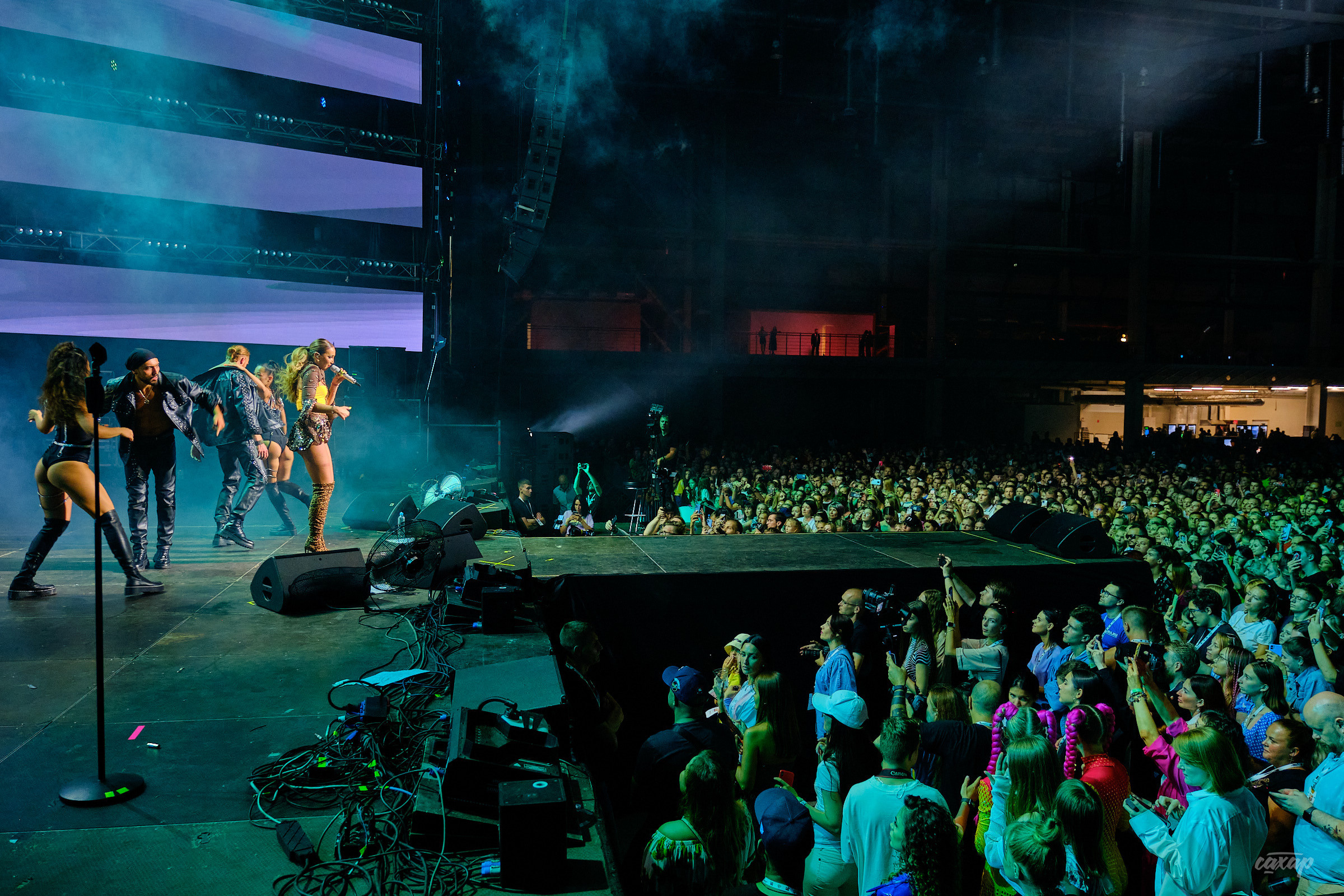 Ольга Бузова, фотографии с концерта. Концертный Фотограф Юра Сахар
