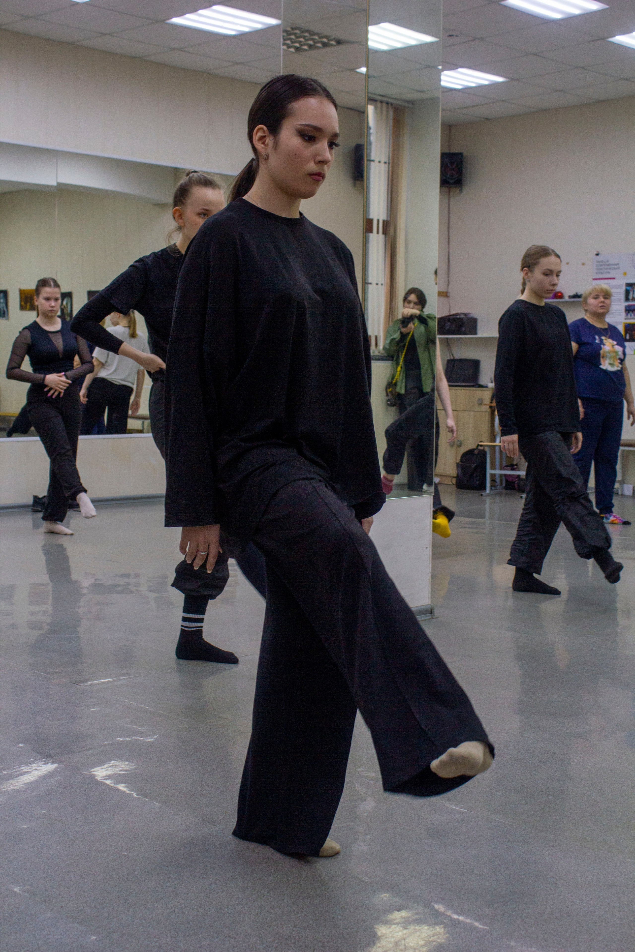 День современной хореографии в Екатеринбургской академии современного искусства