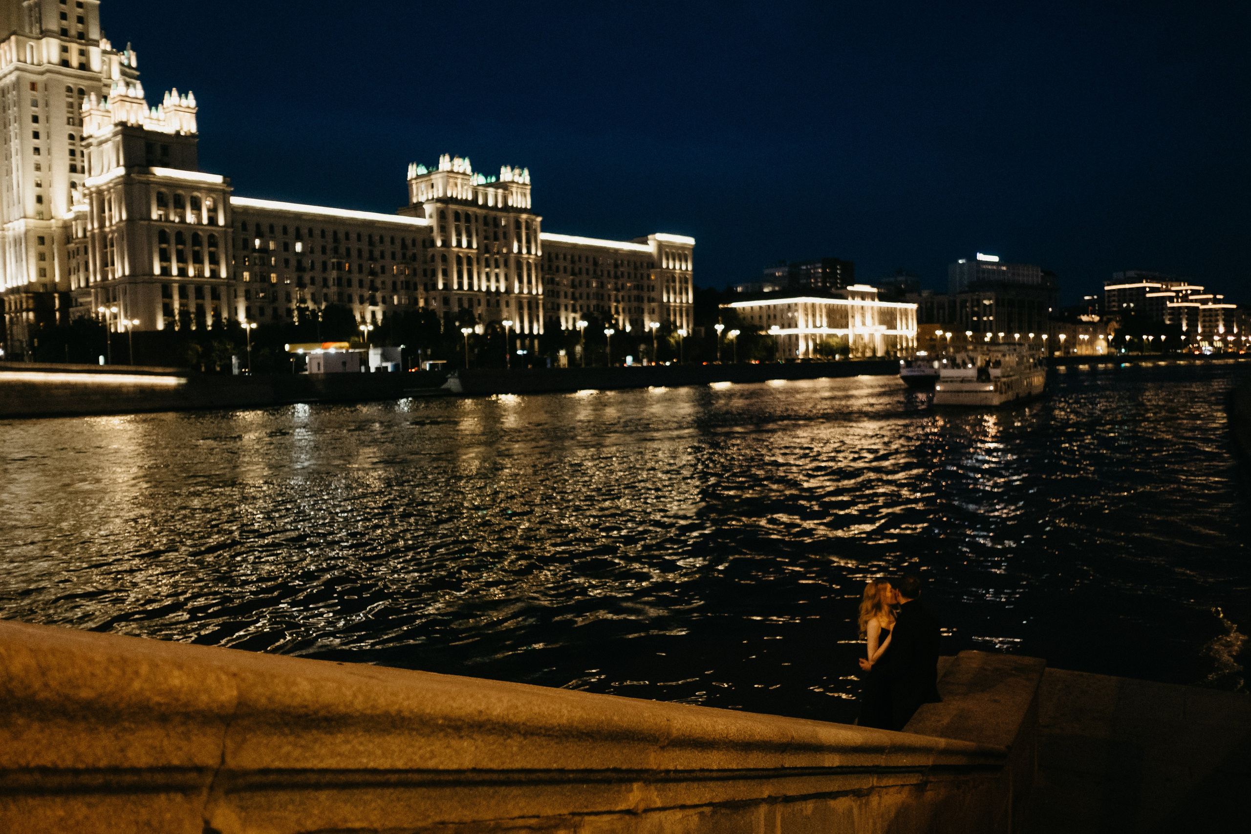 По ночному городу. Свадебный фотограф Александра Тюлякова