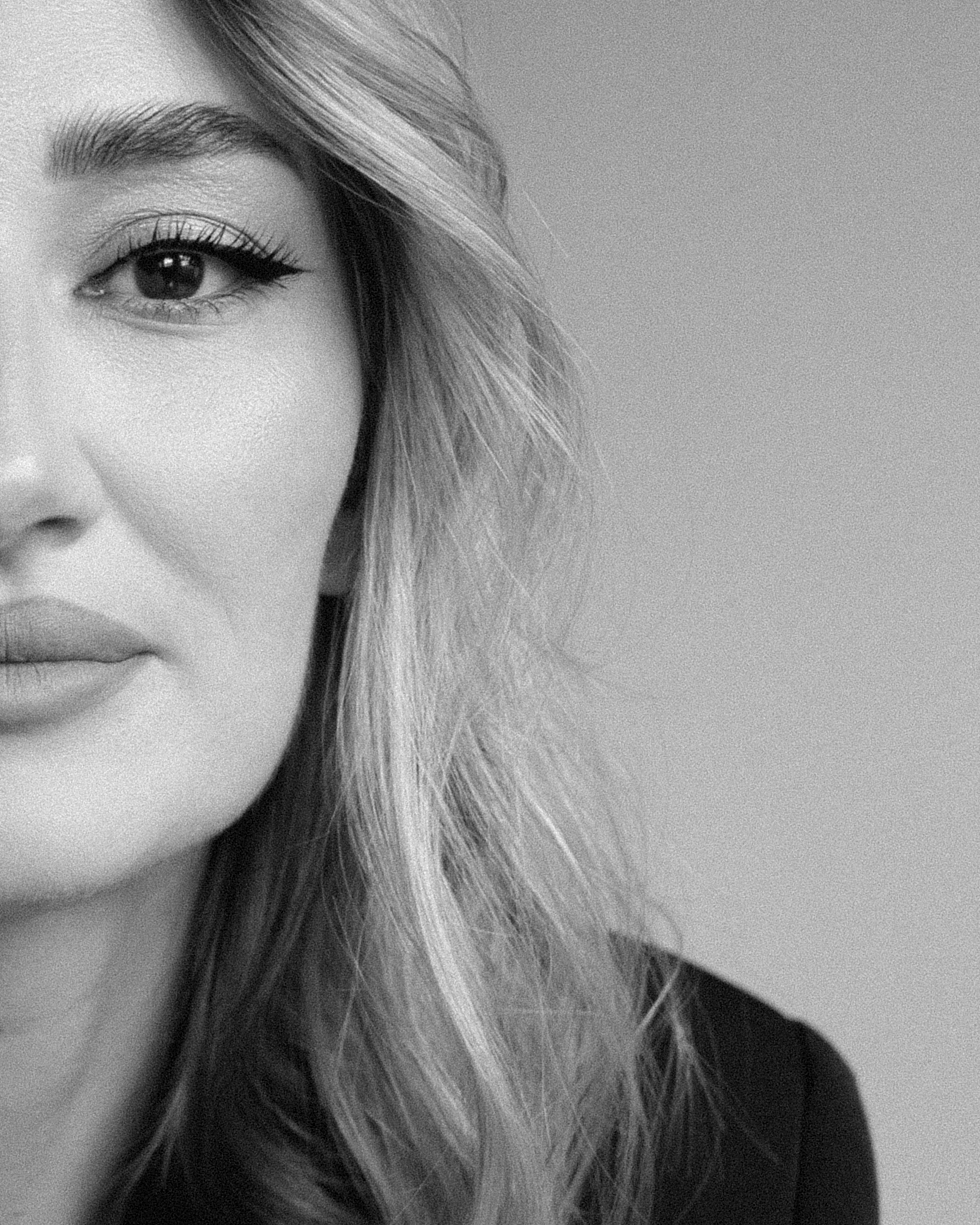 Виктория. Фотограф в Москве и Сургуте Алла Лесовая. Снимаю каталог для брендов и индивидуальные портреты для людей