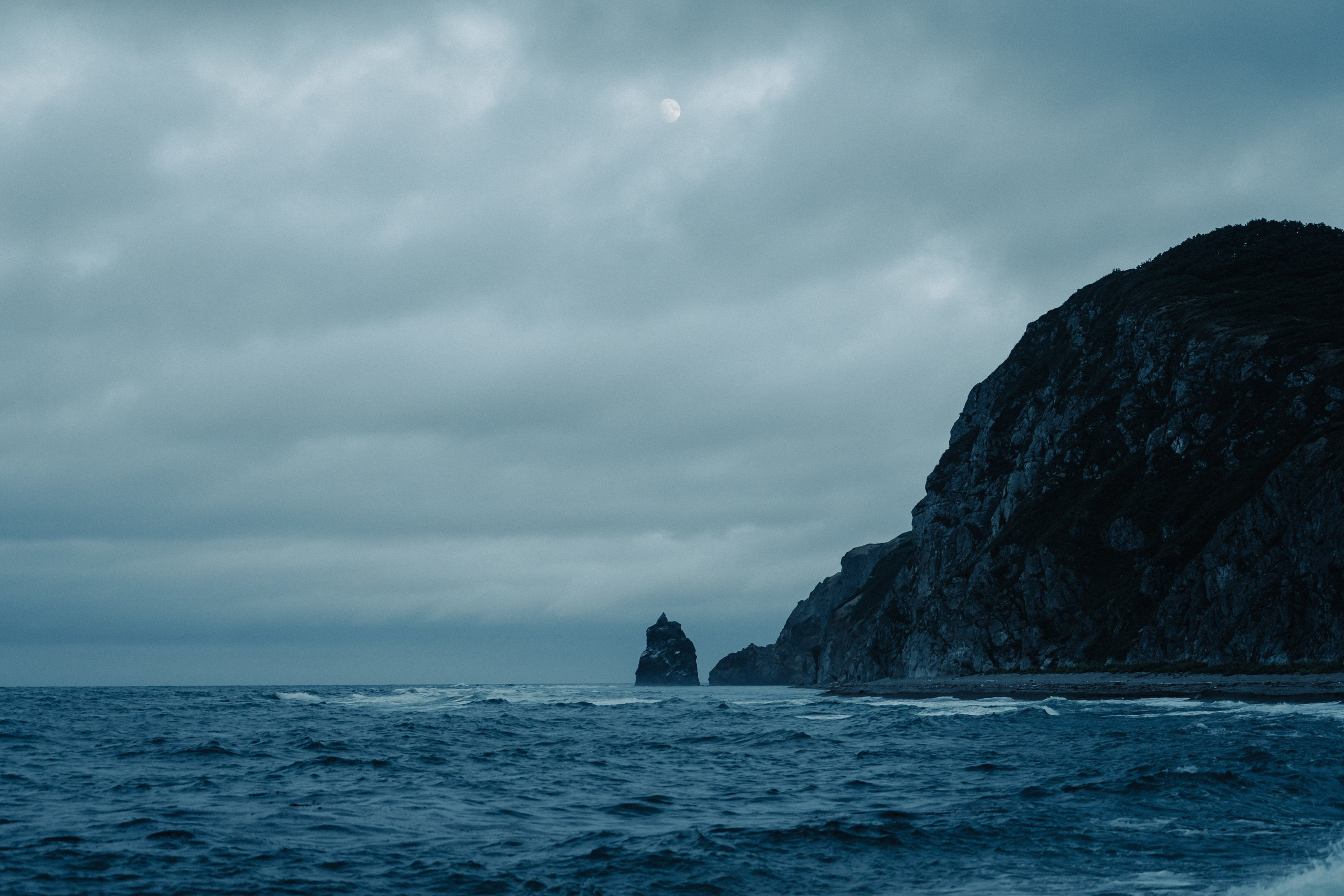 Бухта Дубовая. Иван Зайцев (IZIART) — создание культурного кода через фото и видео