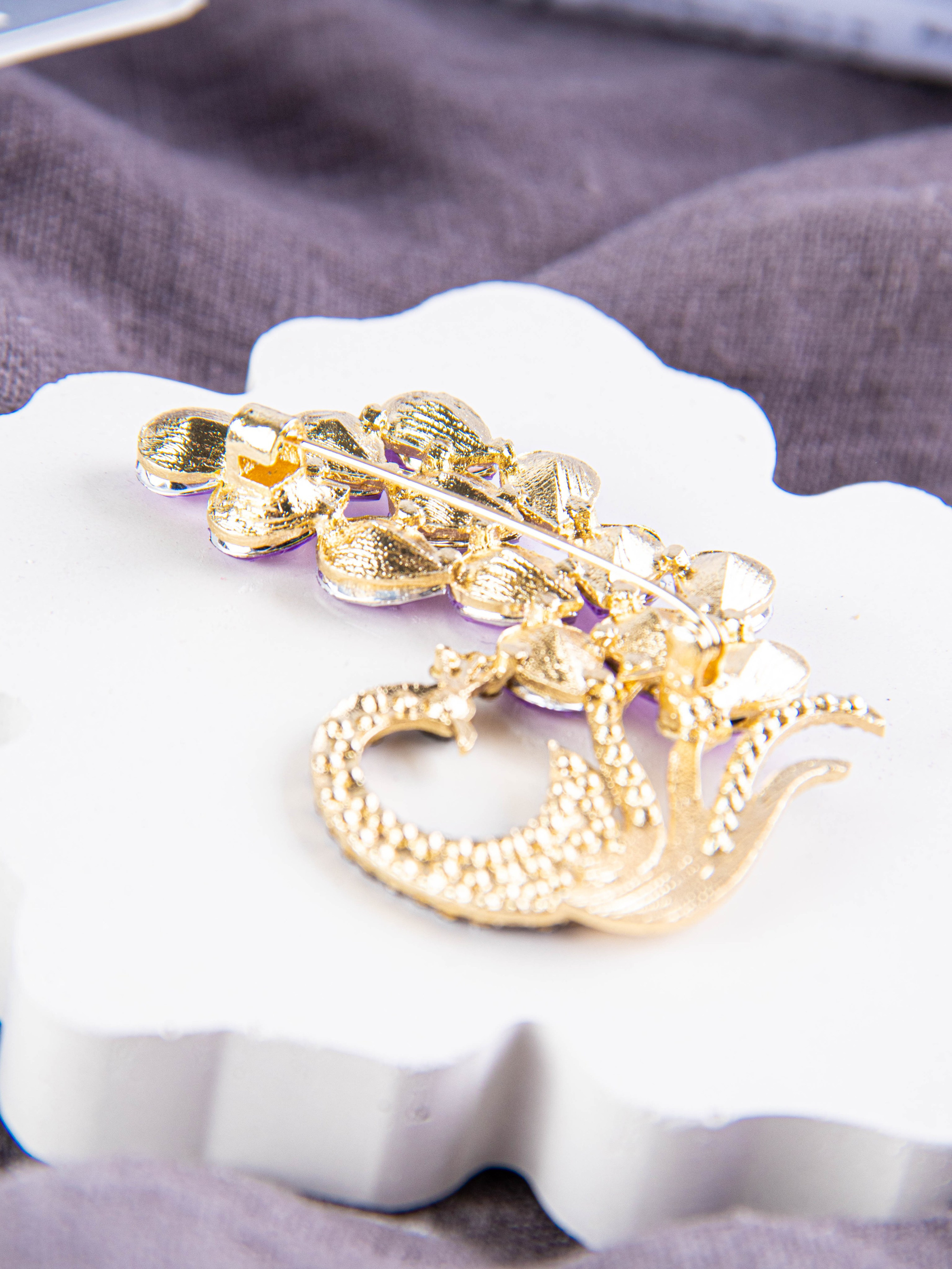 Брошь. «Матрица»