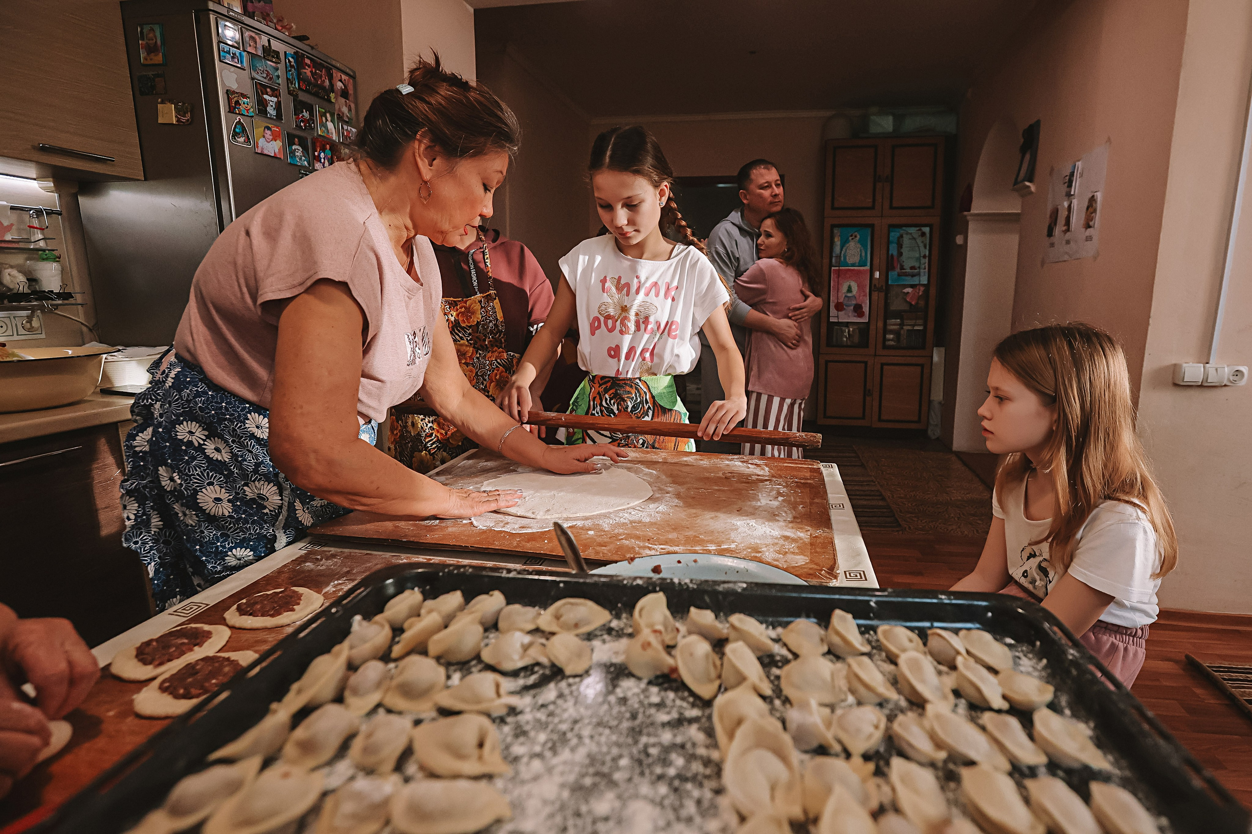 Большая семья репортаж. Семейный фотограф Тюмень, фотограф на роды Салмина Мария
