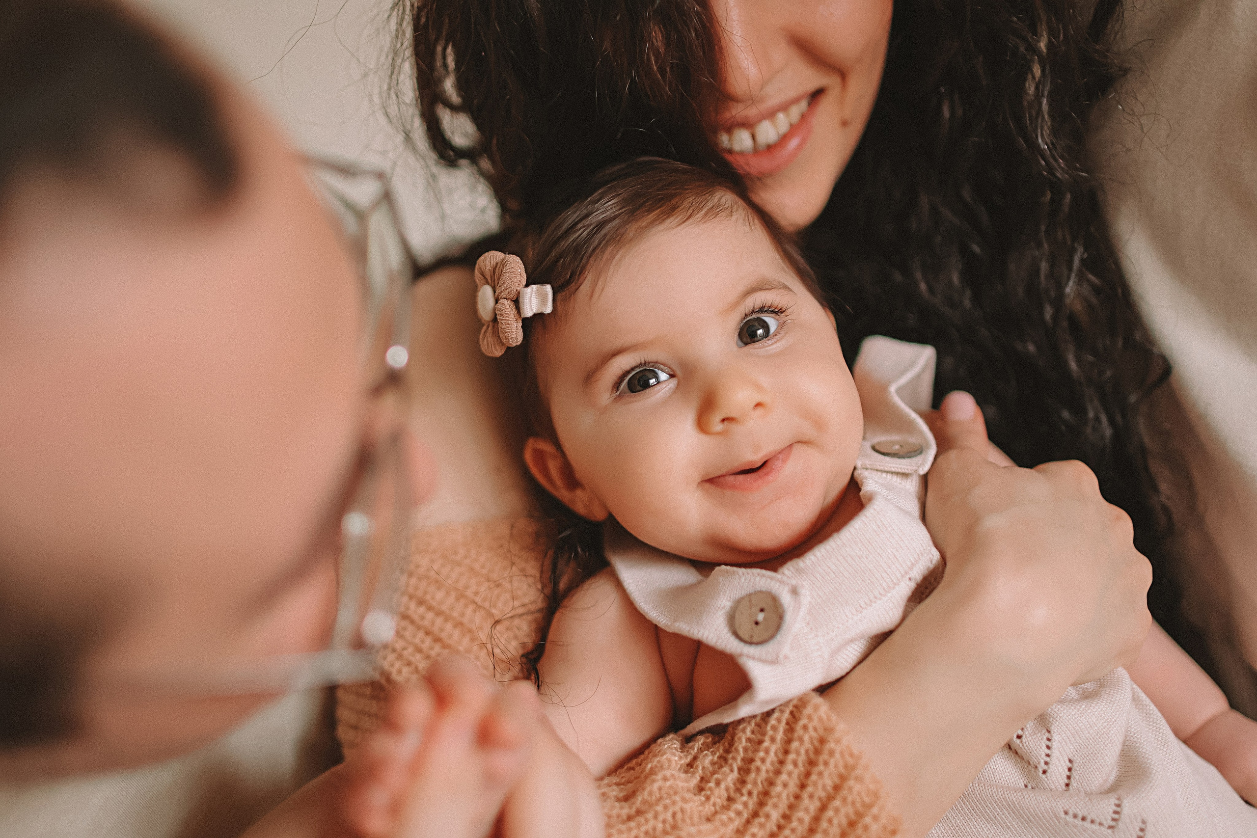С малышкой. Семейный фотограф Тюмень, фотограф на роды Салмина Мария