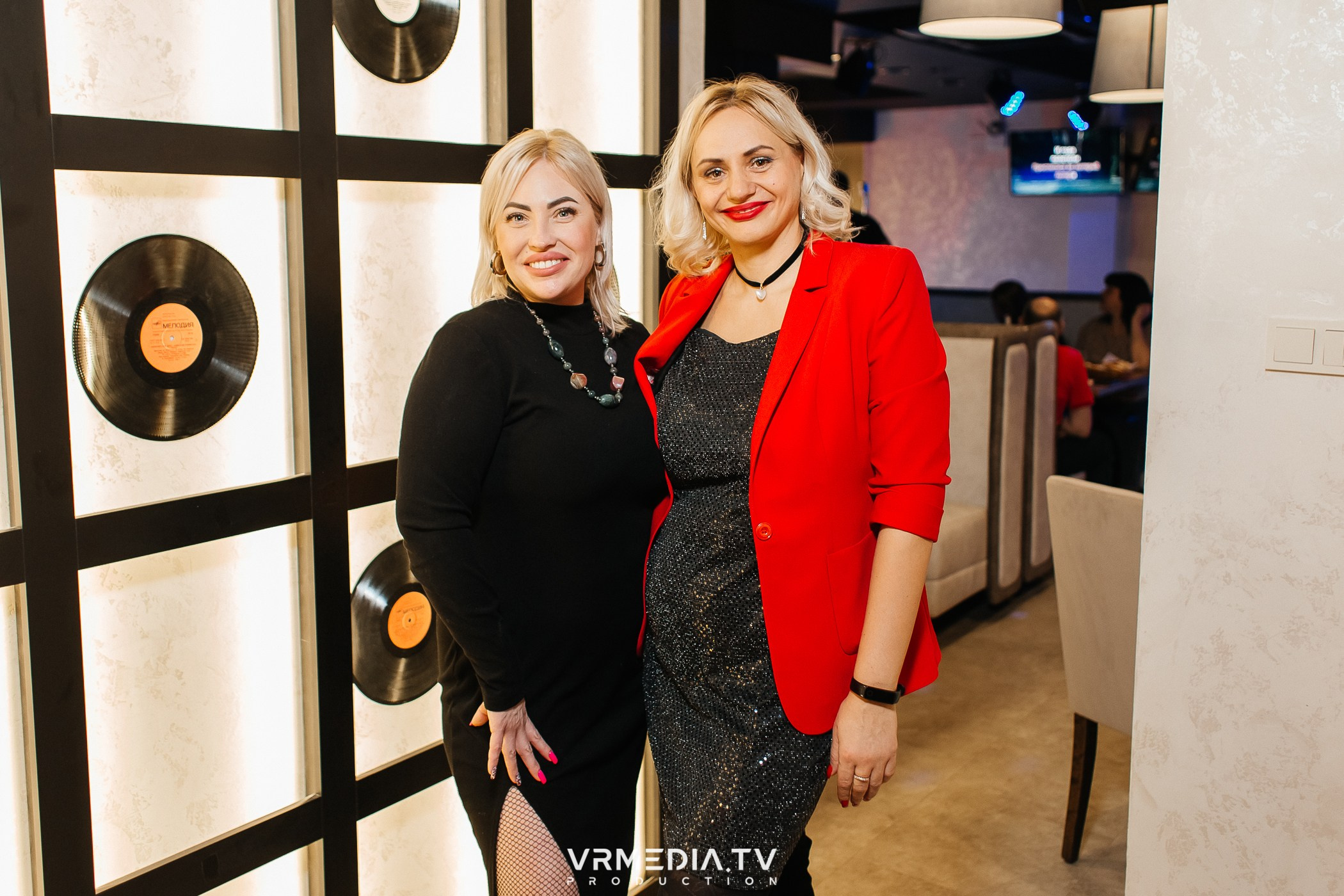 8 марта в караоке-ресторане «Голос»