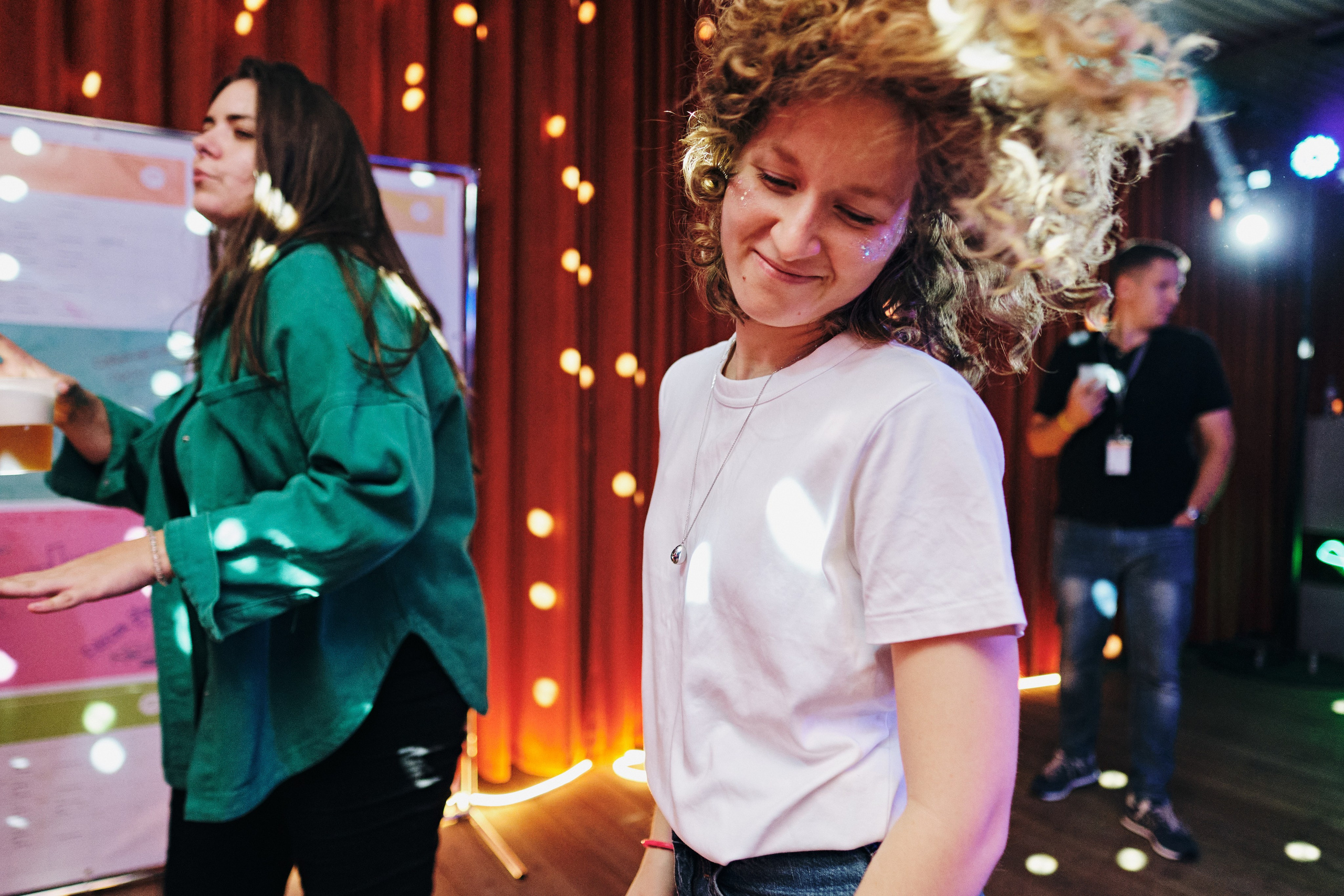 Репортажная съемка мероприятий в СПб, контентная съемка. Семейные и свадебные фотосессии в СПб, в студии, на улице, на природе