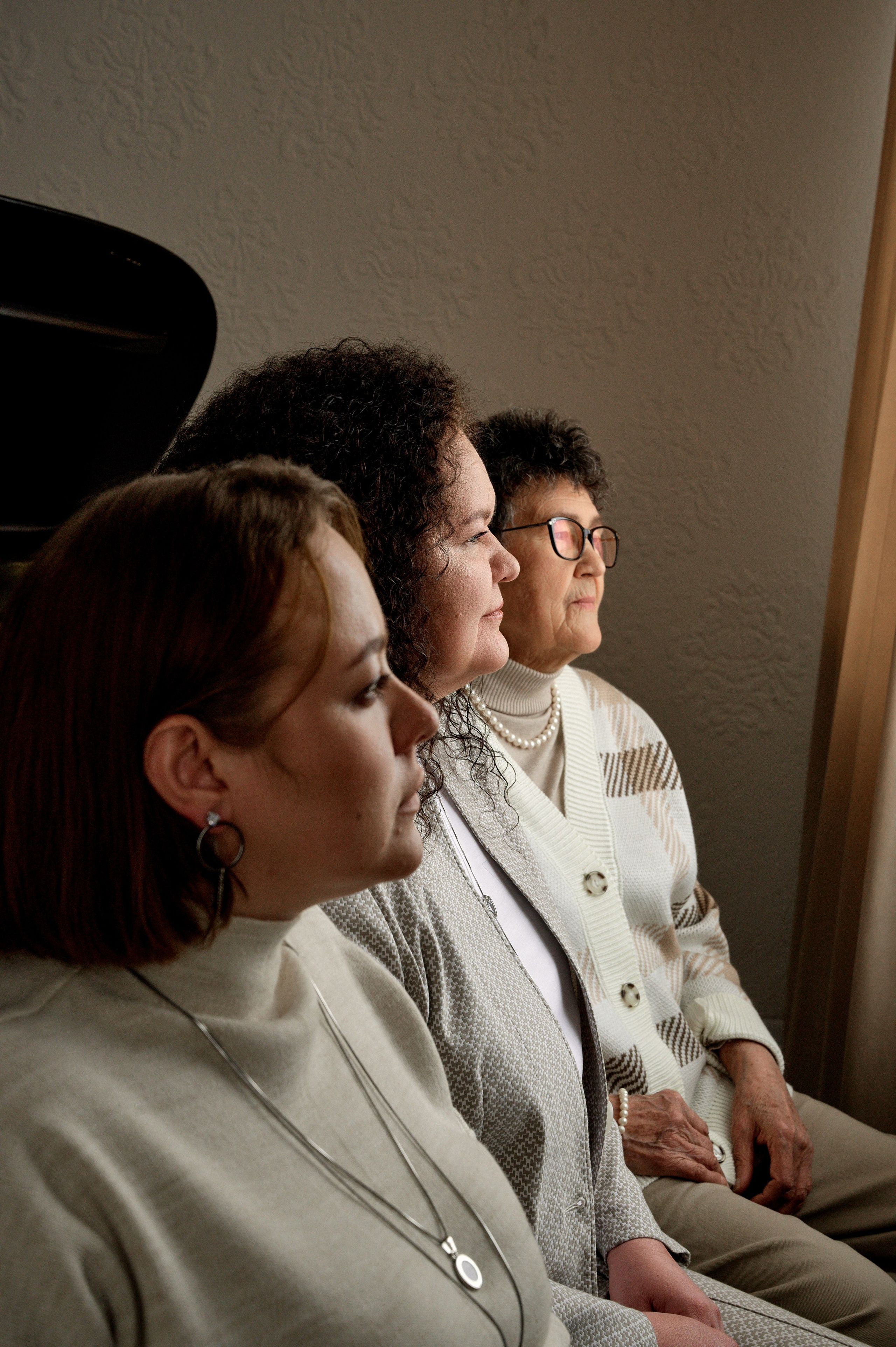 Семейная фотосессия для Лилии — тёплая съёмка в студии | Иван Третьяков, фотограф Новокузнецк