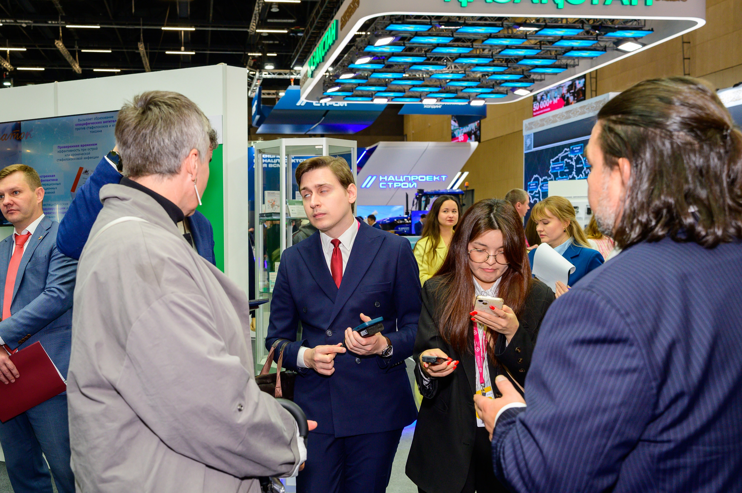 BigindustrialweekBelarus. Фотоуслуги, услуги фотографа, фотографирование важных событий