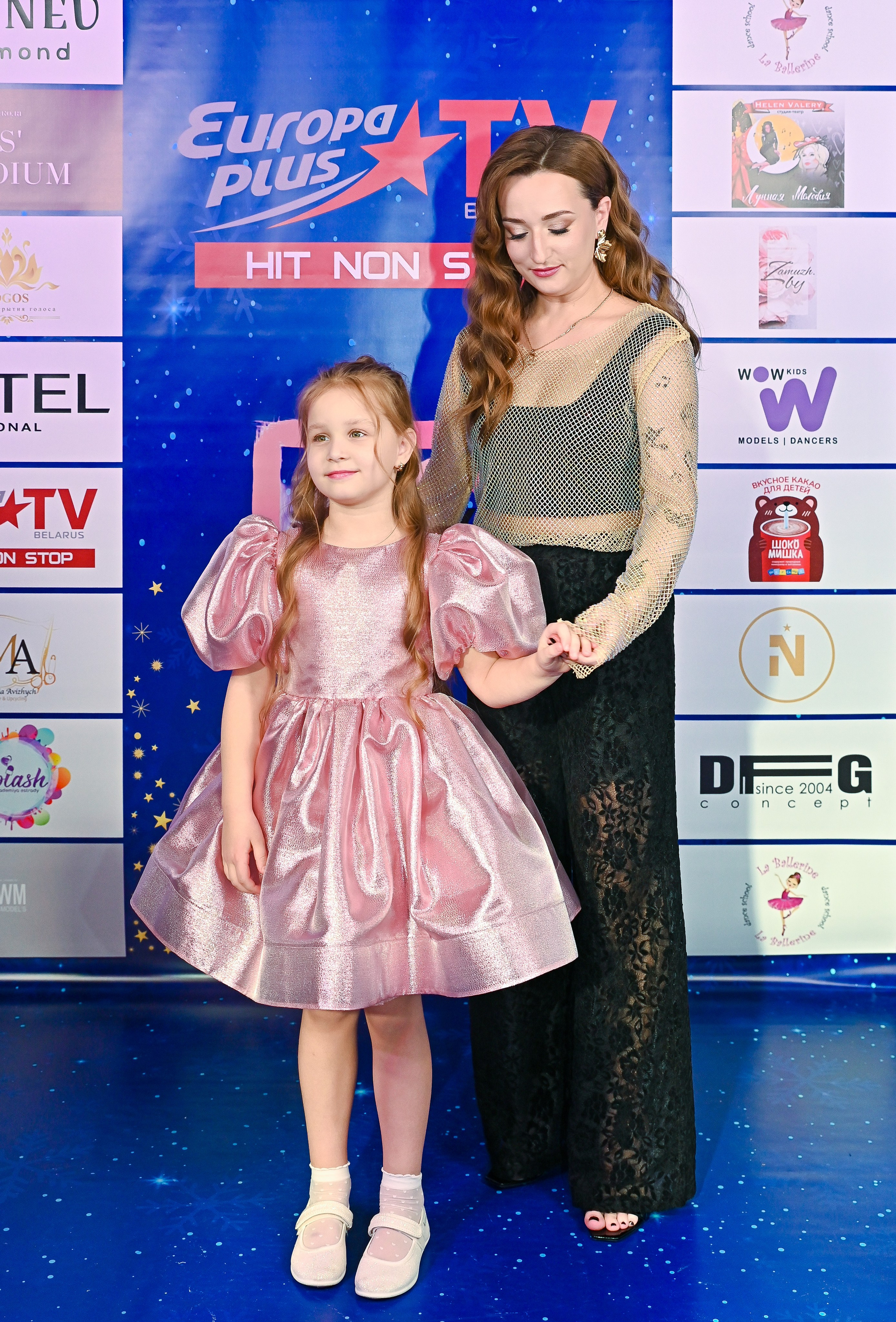 Большая новогодняя тусовка. Фотоуслуги, услуги фотографа, фотографирование важных событий