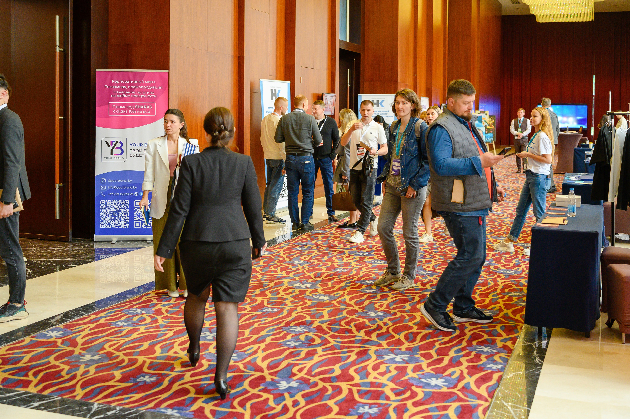 Репортажная съемка с открытия магазина. Фотоуслуги, услуги фотографа, фотографирование важных событий