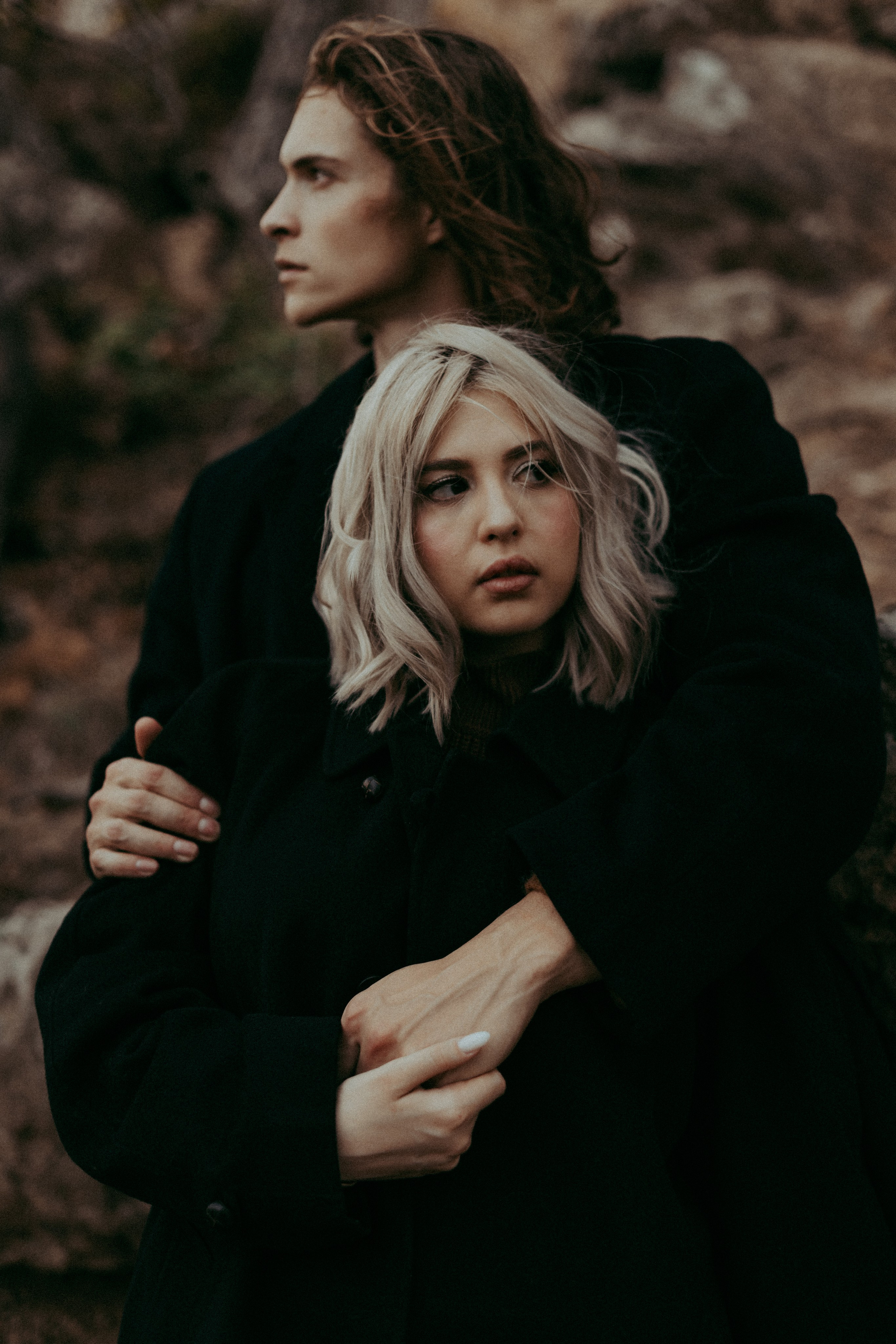 Свадебный фотограф с опытом: натуральные, нежные снимки. Фотосъемка вашего дня от сборов до банкета. Портреты, живые эмоции, важные моменты. Эстетика, свет и внимание к деталям.