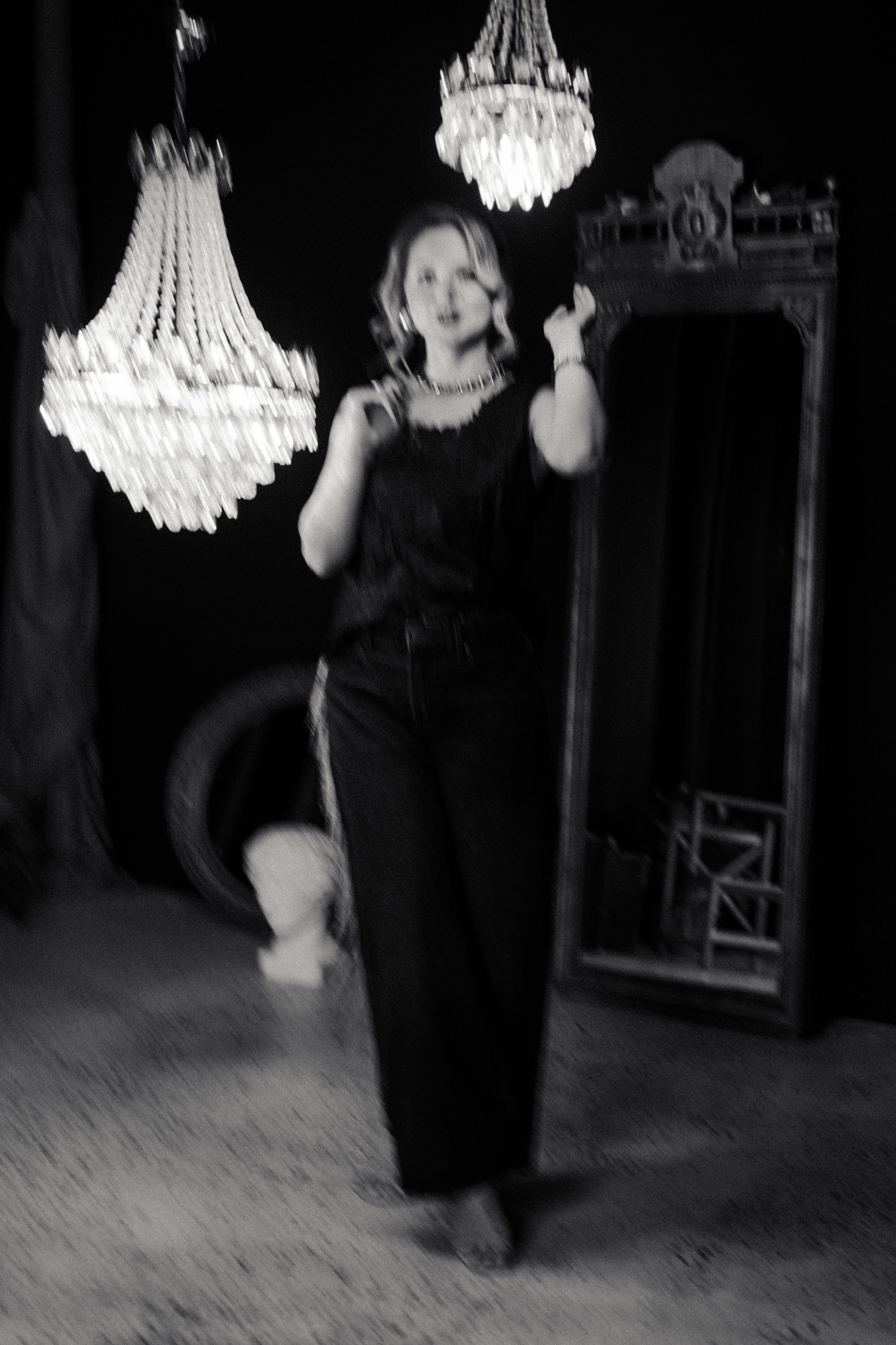 НОВОГОДНЯЯ ФОТОСЕСИИЯ В СТУДИИ ДЛЯ ДЕВУШКИ И ПРОГУЛКА ПО ЧЕРНЫШЕВСКОЙ. Профессиональный фотограф, Санкт-Петербург — Виктория Богомолова