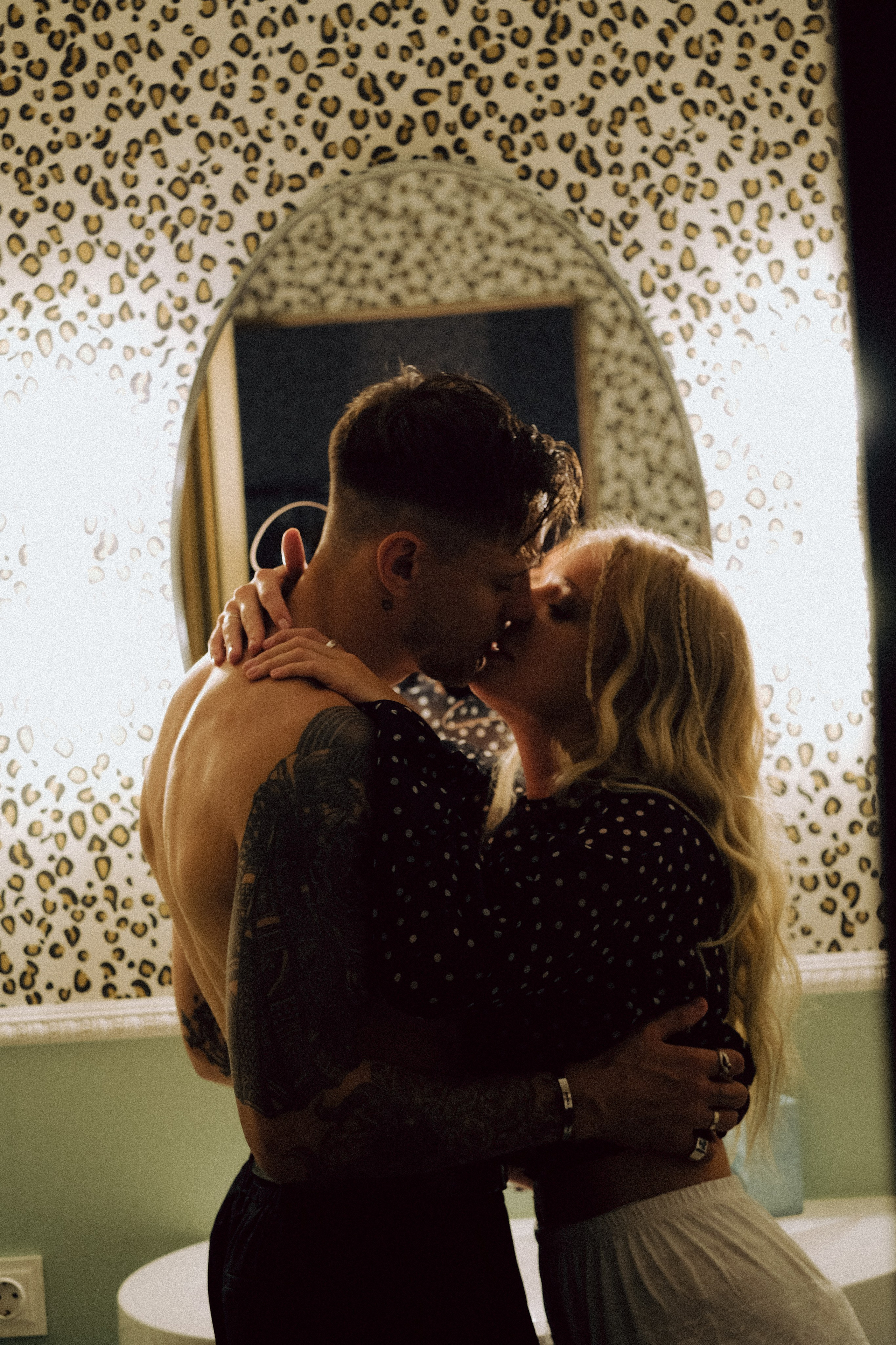 СВАДЕБНАЯ СЬЕМКА С КАБРИОЛЕТОМ В САНТК-ПЕТЕРБУРГЕ НА ПЕТРОГРАДКЕ В ОТЕЛЕ ПАНОРАМИКА. Профессиональный фотограф, Санкт-Петербург — Виктория Богомолова