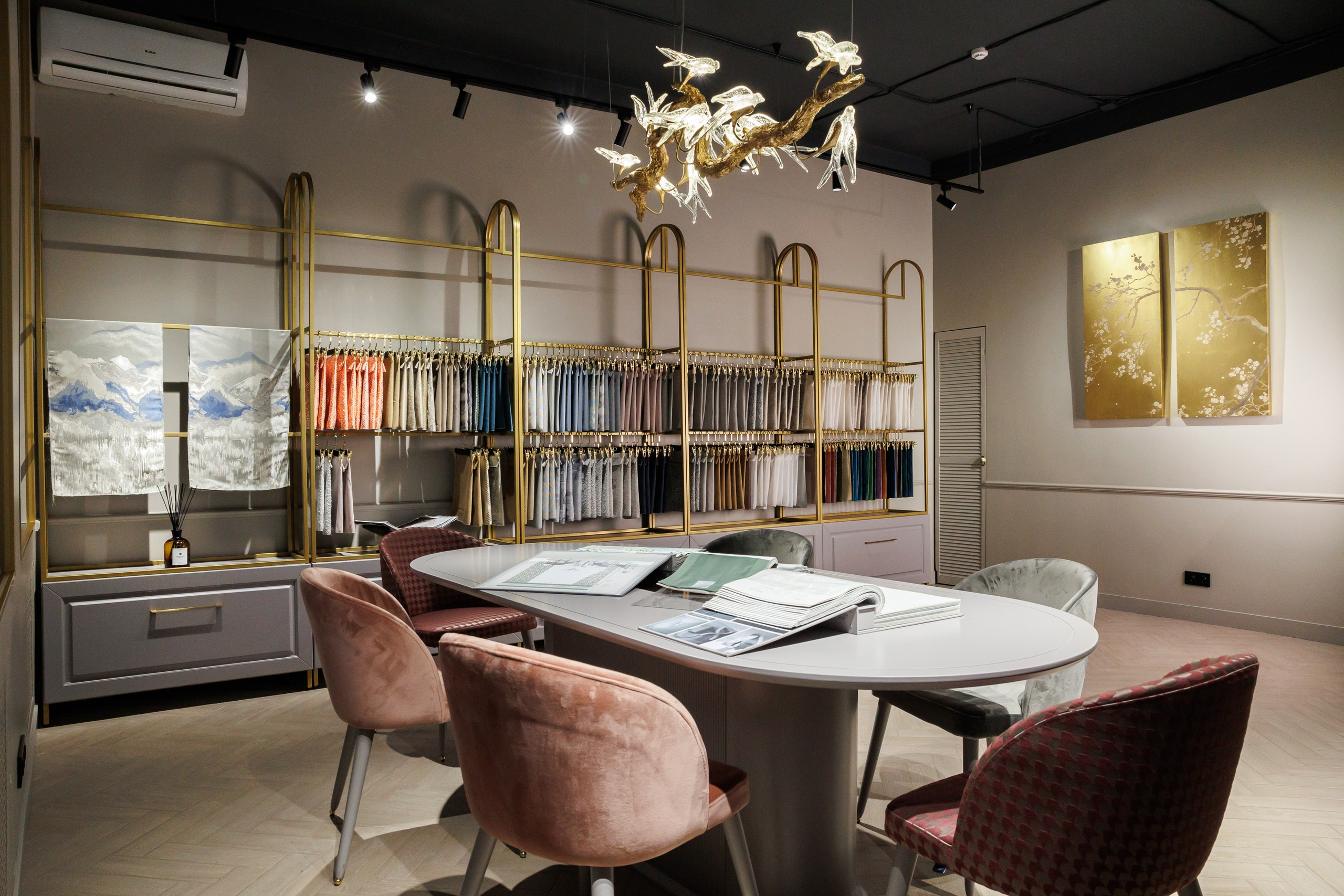 Интерьеры и выставки. Фотограф Сергей Лукьянов @xapeton_photo Москва