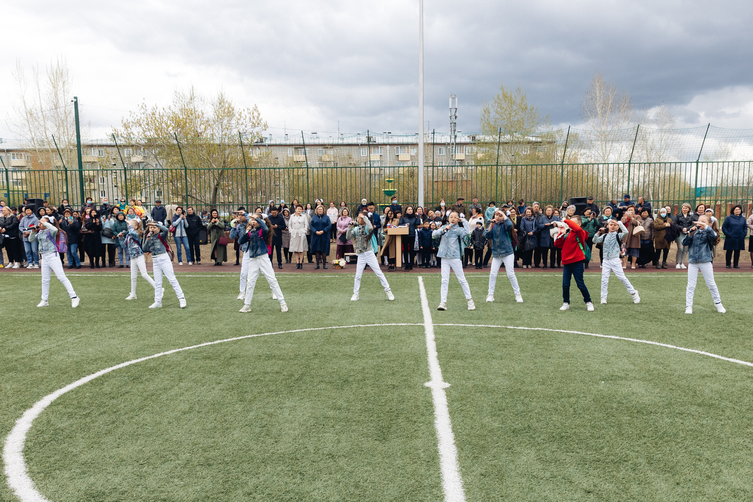 Последний звонок. Репортажная съемка. Свадебный и семейный фотограф в Улан-Удэ