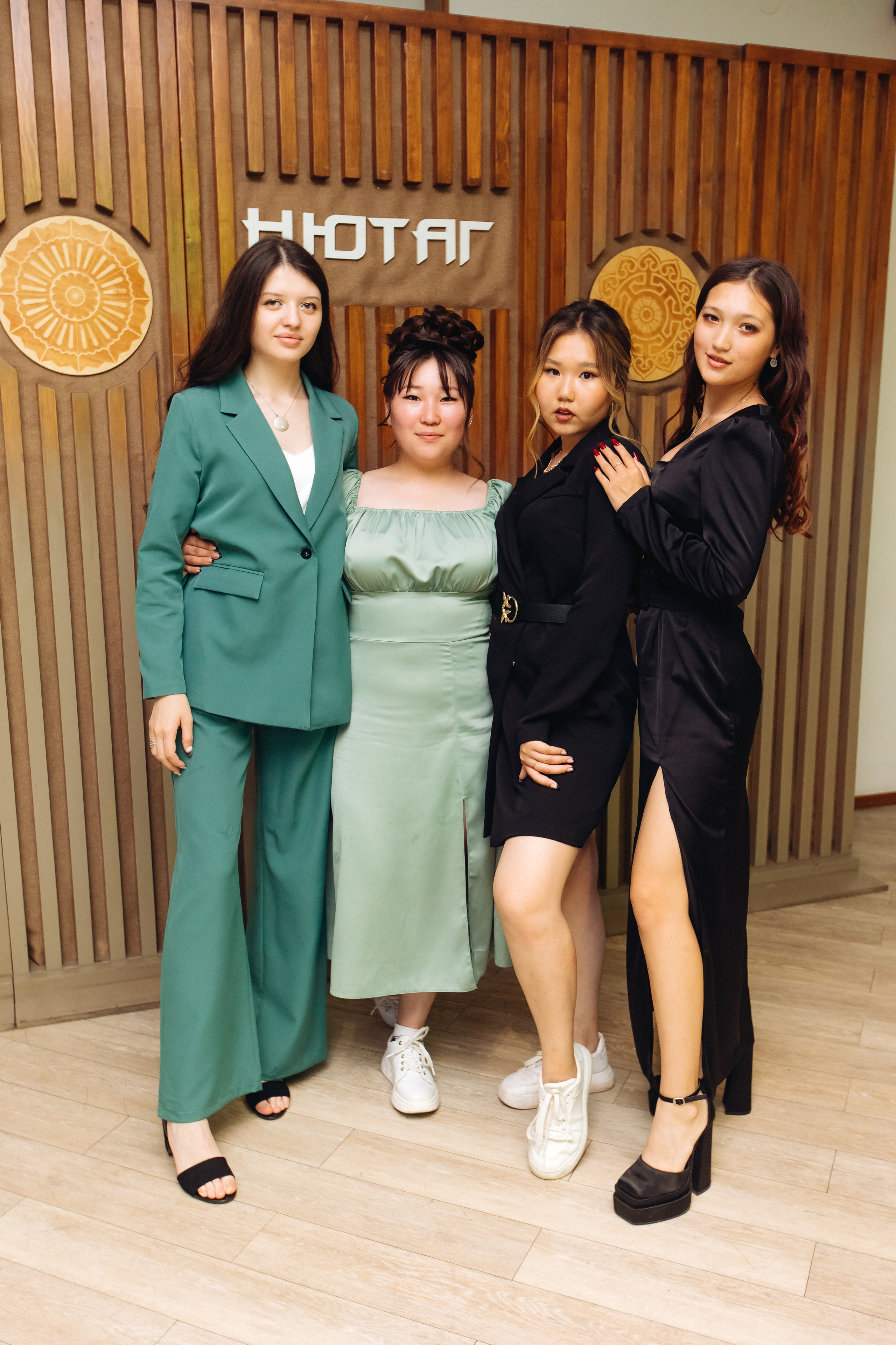 Выпускной школы 52. Свадебный и семейный фотограф в Улан-Удэ