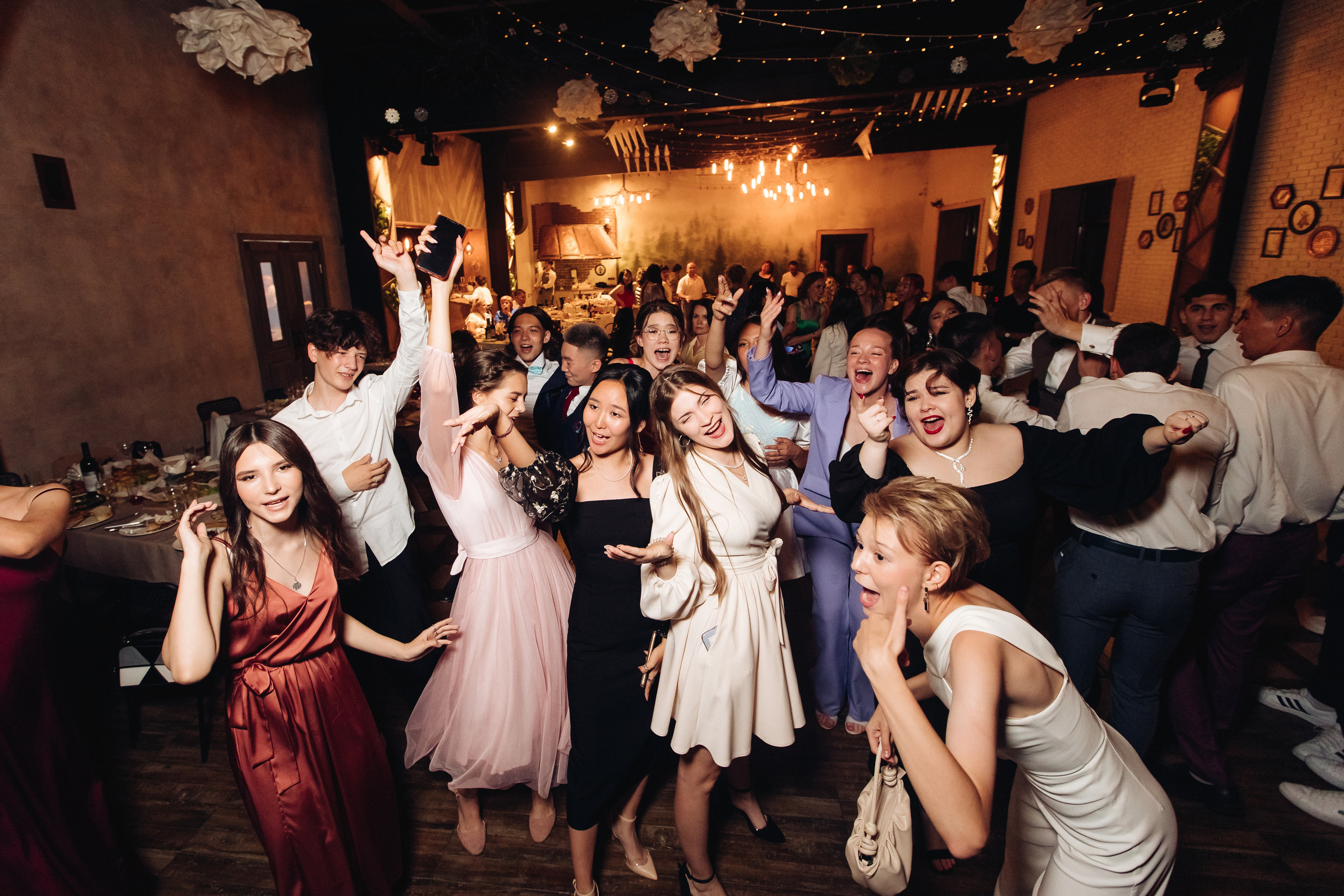 Выпускной вечер школа 32. Свадебный и семейный фотограф в Улан-Удэ