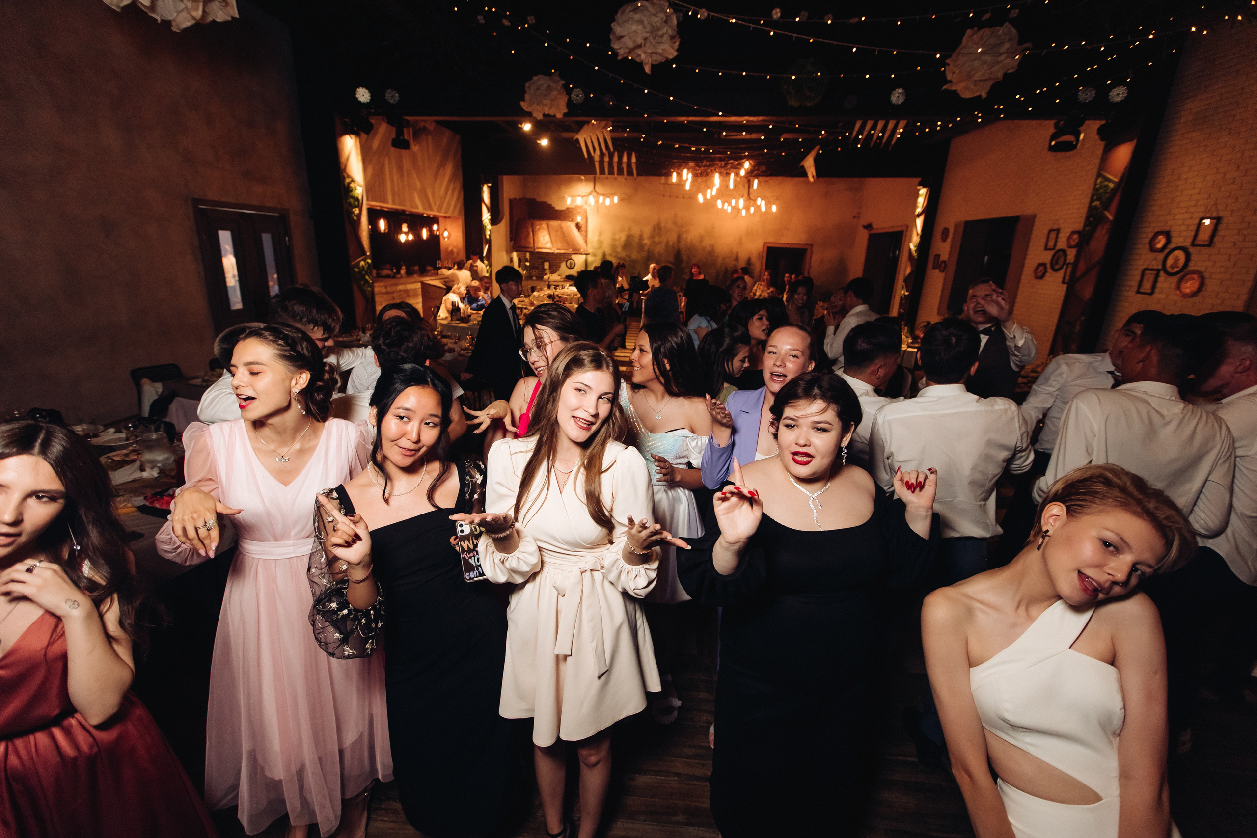 Выпускной вечер школа 32. Свадебный и семейный фотограф в Улан-Удэ