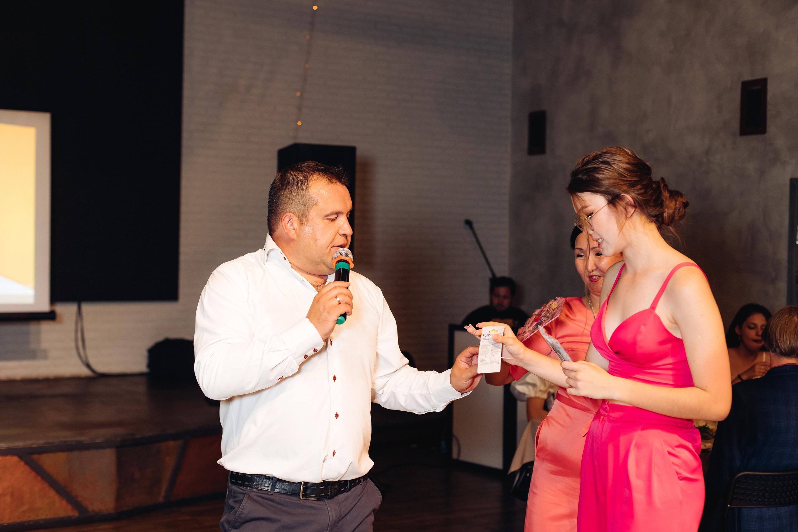 Выпускной вечер школа 32. Свадебный и семейный фотограф в Улан-Удэ