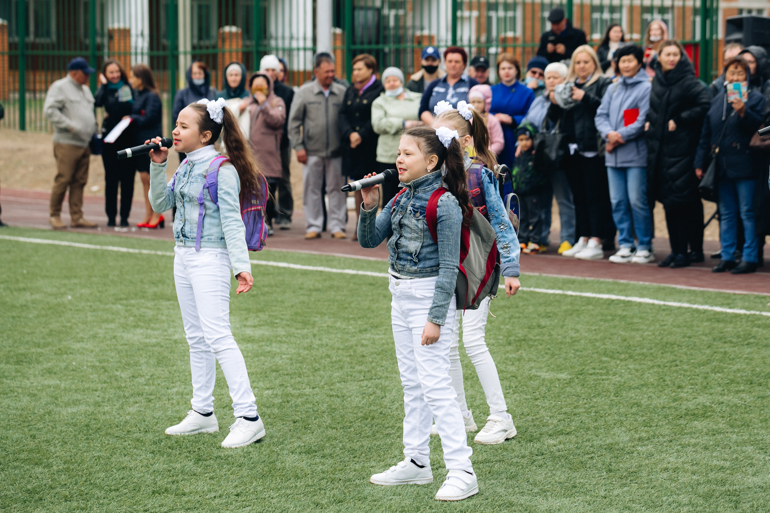 Последний звонок. Репортажная съемка. Свадебный и семейный фотограф в Улан-Удэ