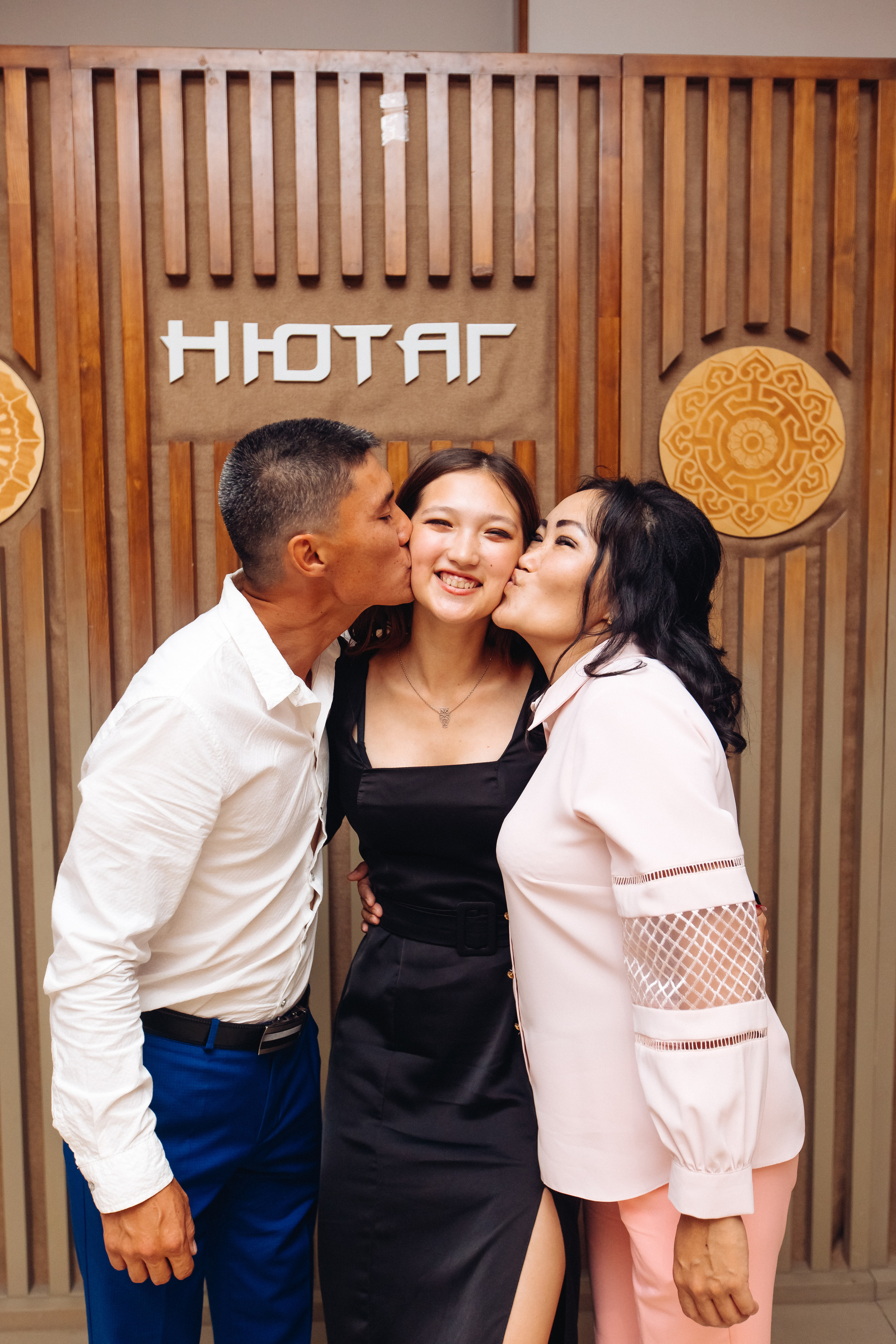 Выпускной школы 52. Свадебный и семейный фотограф в Улан-Удэ