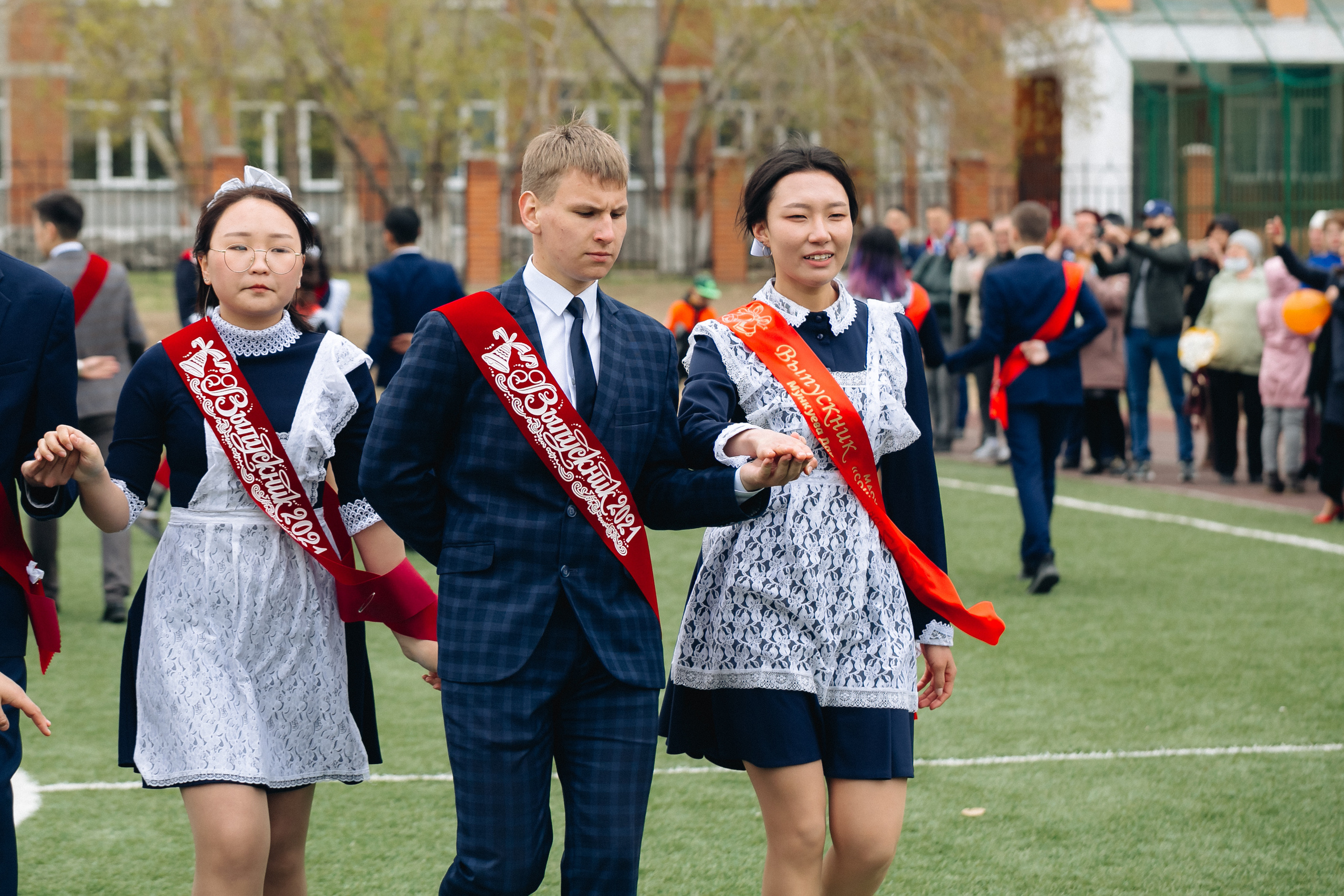 Последний звонок. Репортажная съемка. Свадебный и семейный фотограф в Улан-Удэ