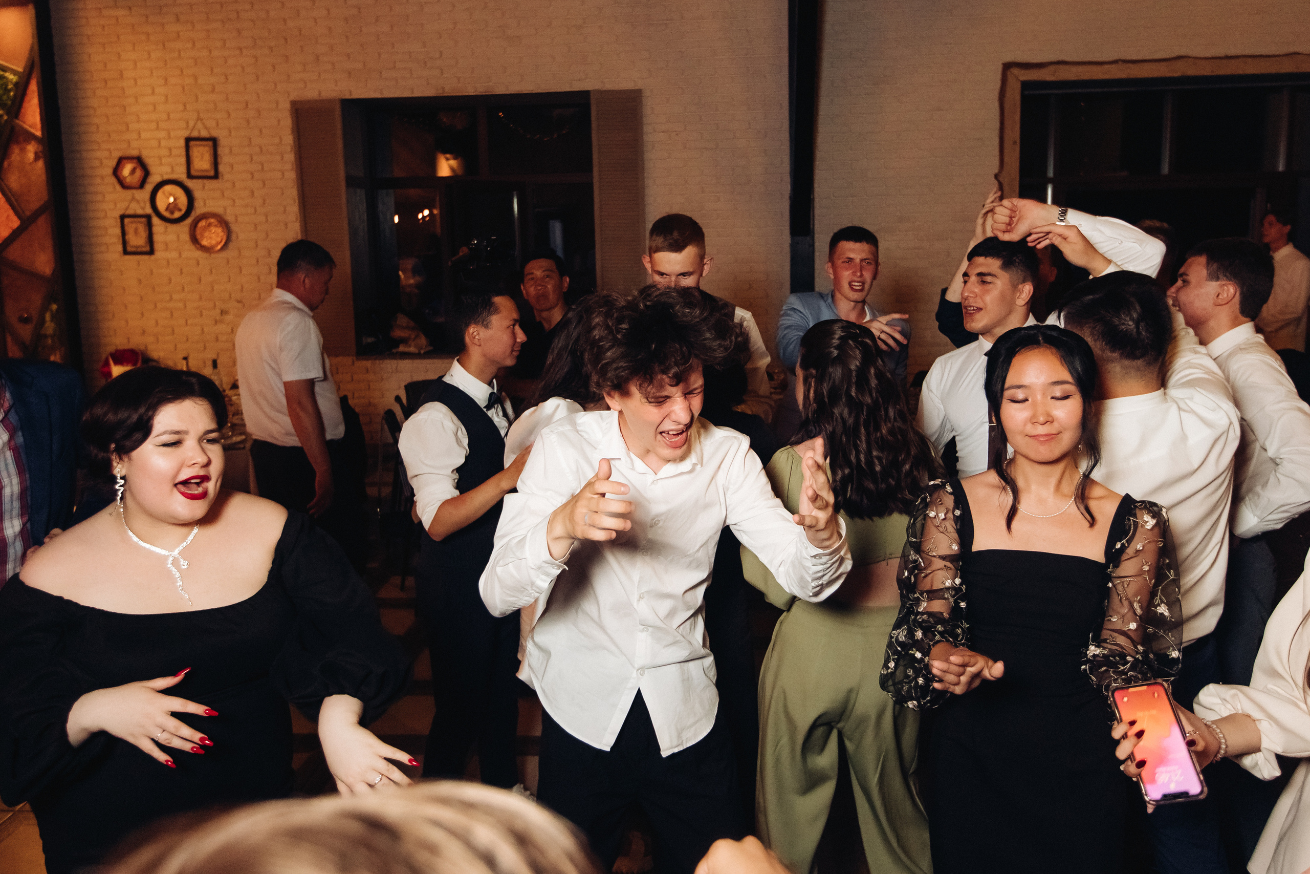 Выпускной вечер школа 32. Свадебный и семейный фотограф в Улан-Удэ