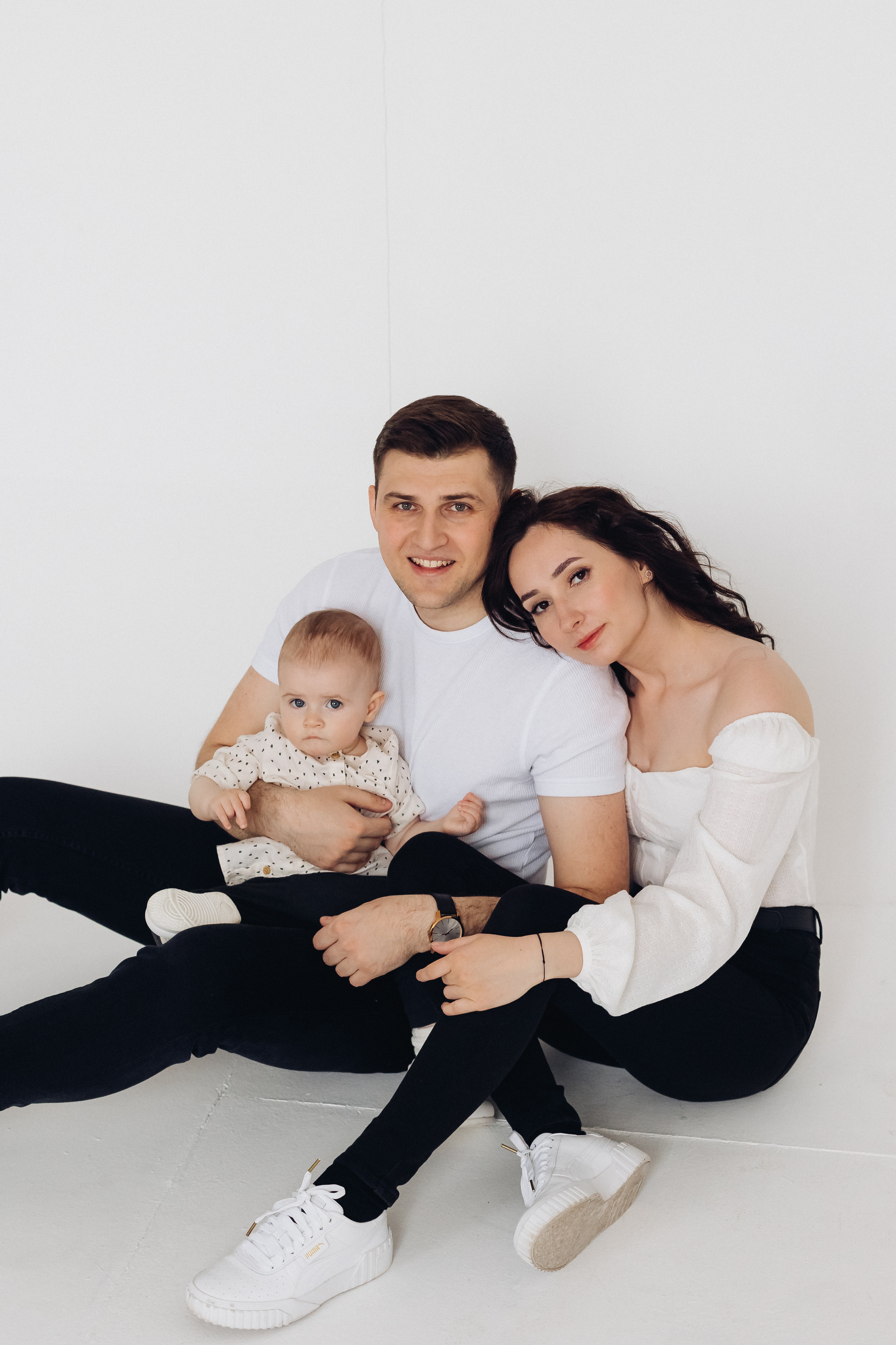 Фотосессия в студии на белом фоне. Свадебный и семейный фотограф в Улан-Удэ