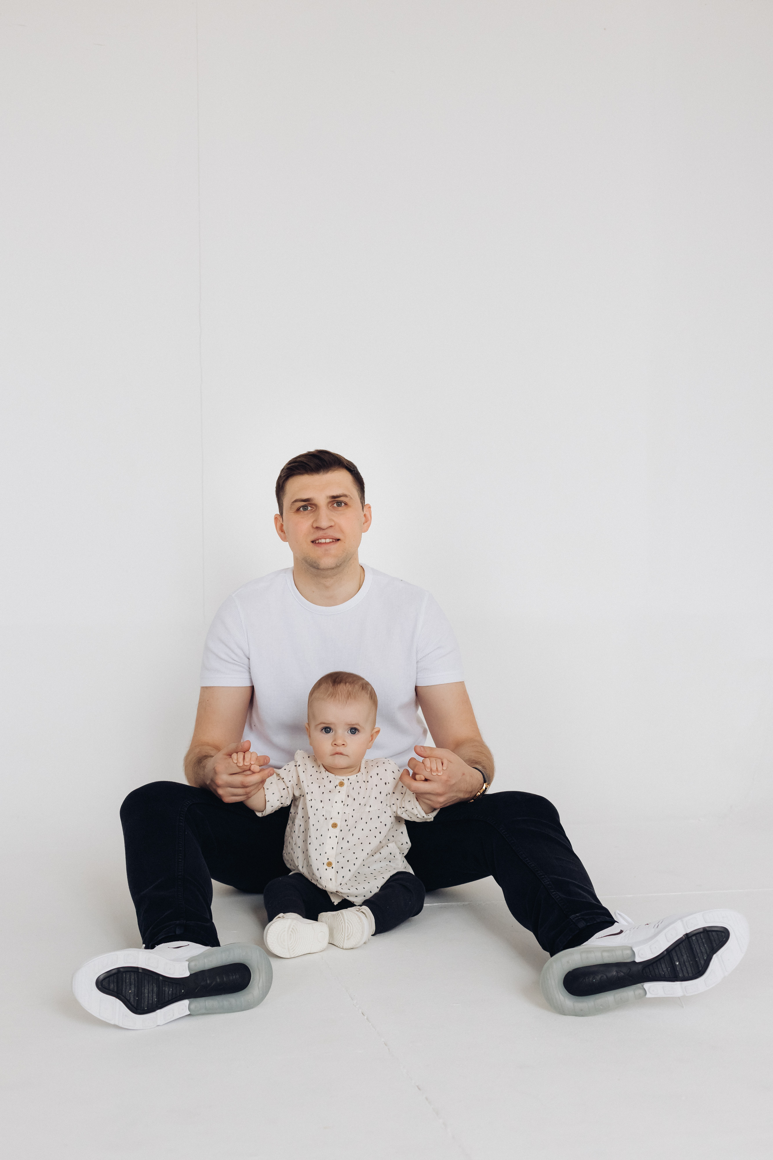 Фотосессия в студии на белом фоне. Свадебный и семейный фотограф в Улан-Удэ