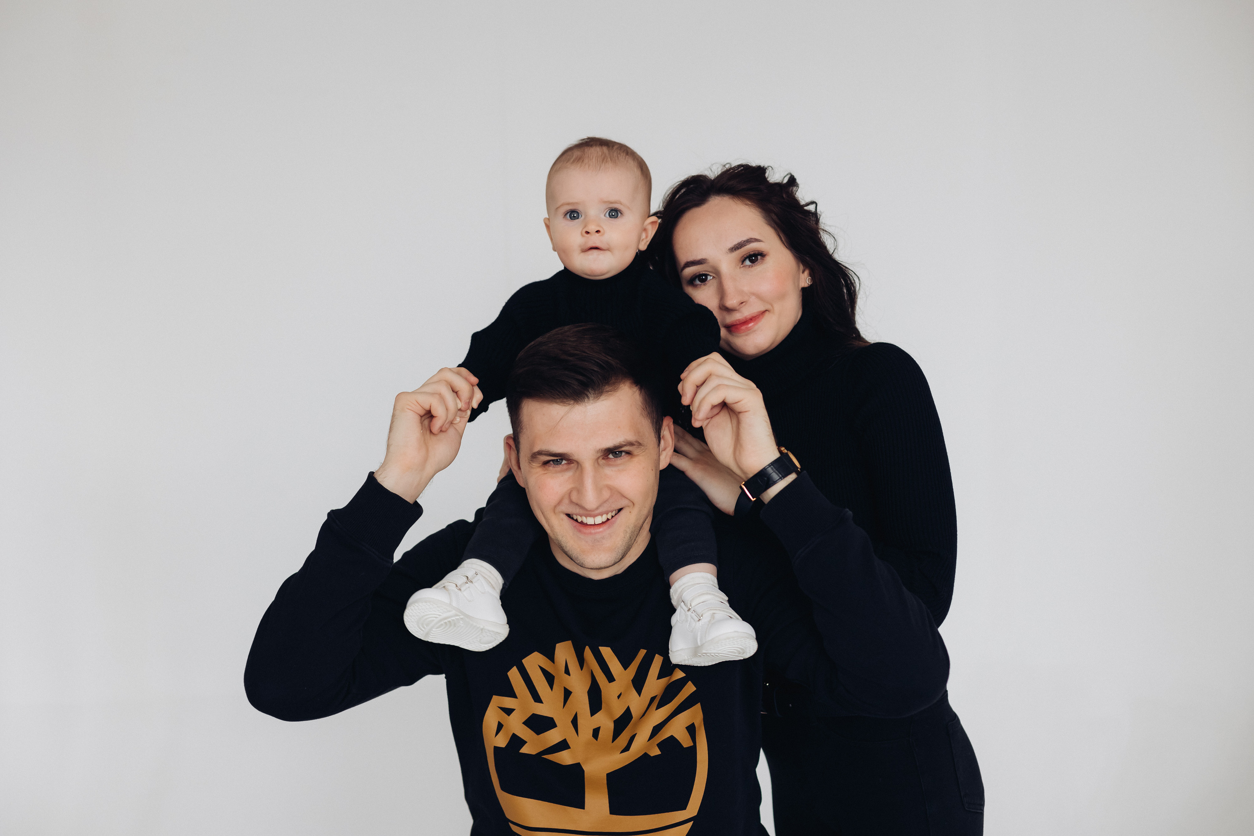 Фотосессия в студии на белом фоне. Свадебный и семейный фотограф в Улан-Удэ