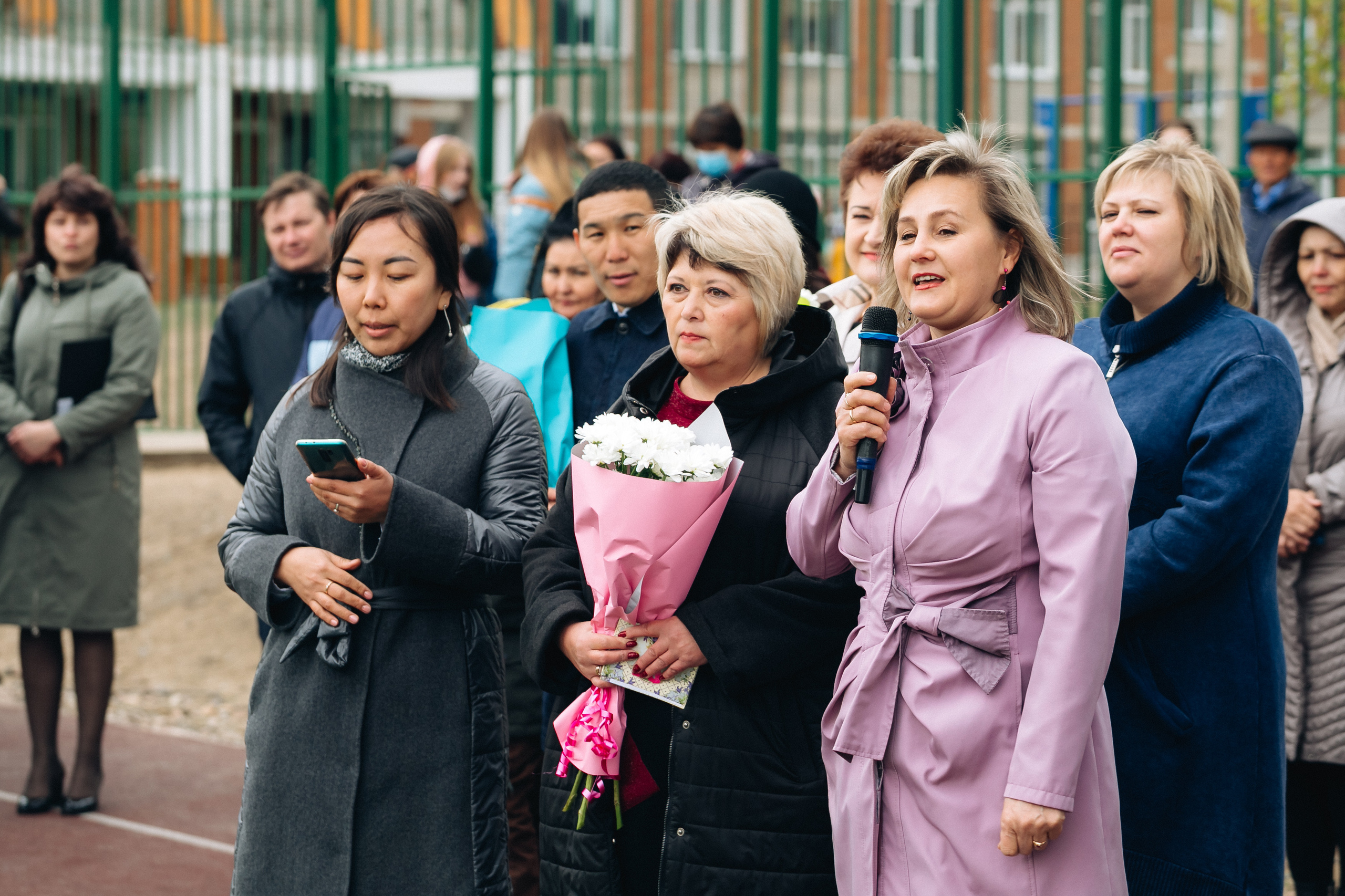 Последний звонок. Репортажная съемка. Свадебный и семейный фотограф в Улан-Удэ