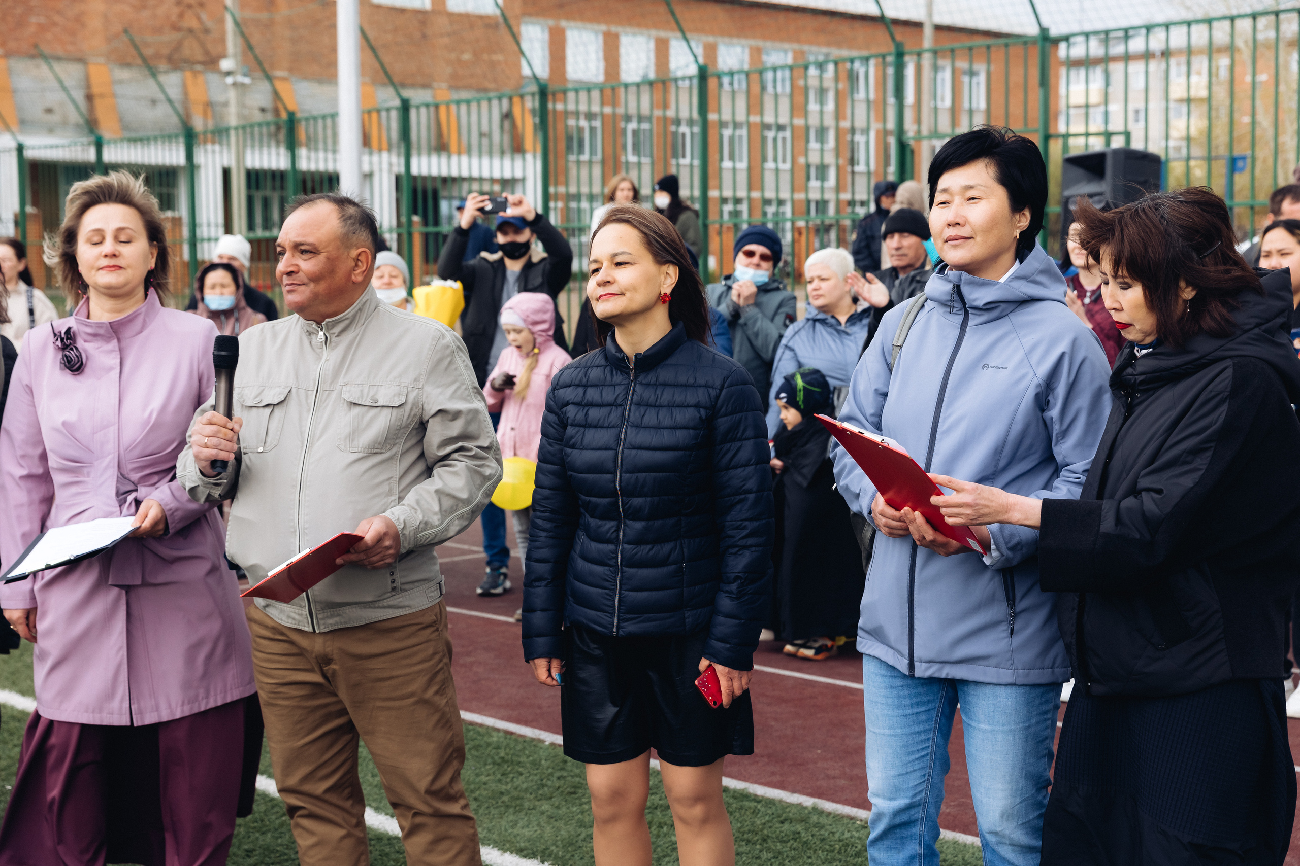 Последний звонок. Репортажная съемка. Свадебный и семейный фотограф в Улан-Удэ