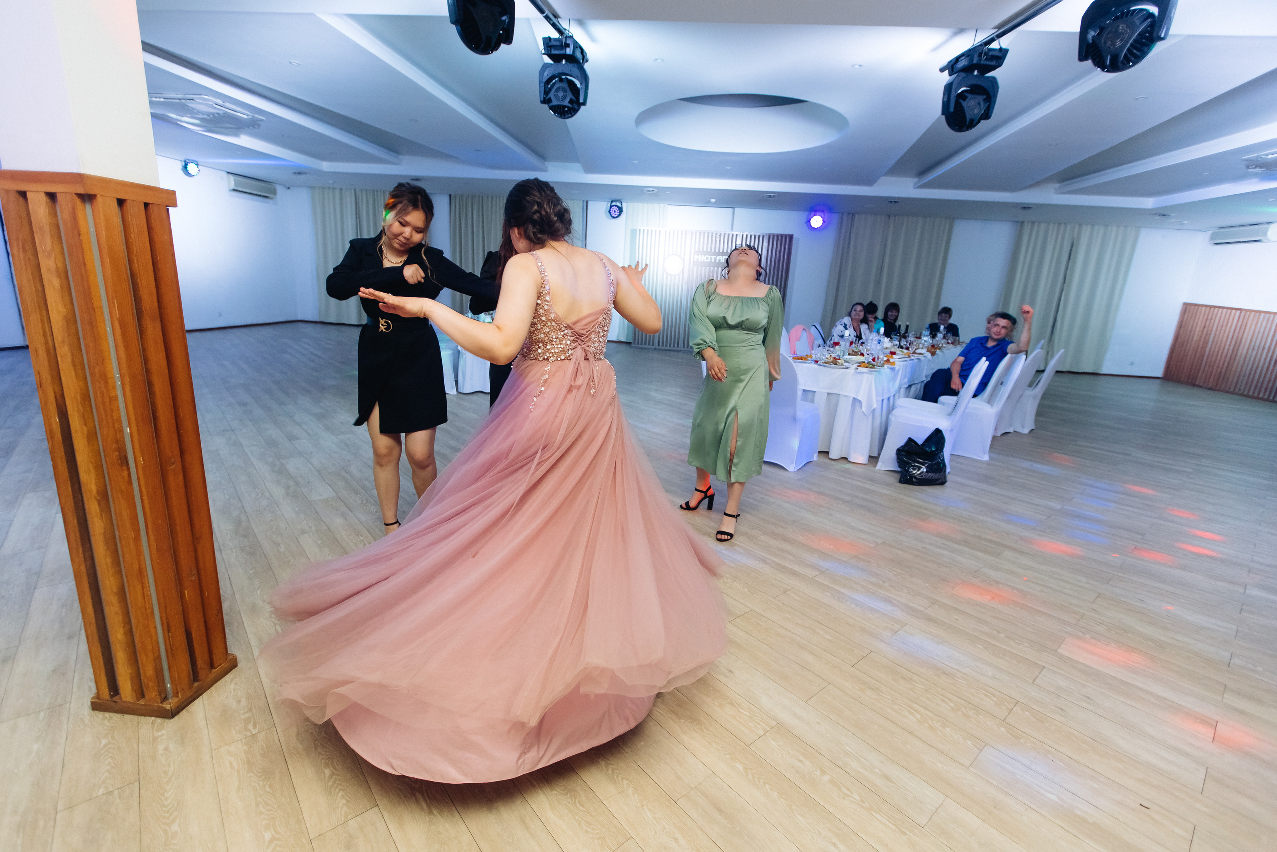 Выпускной школы 52. Свадебный и семейный фотограф в Улан-Удэ