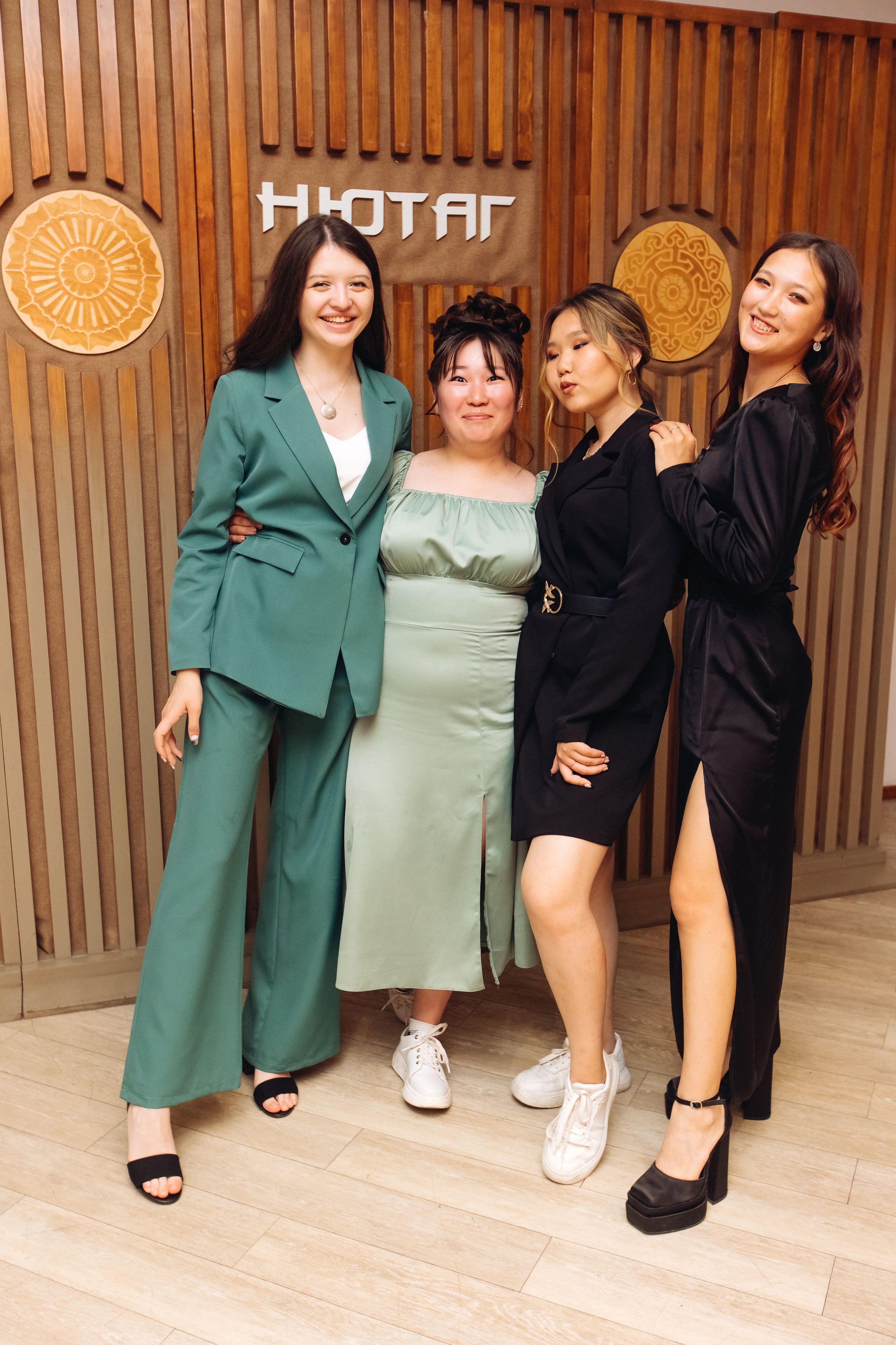 Выпускной школы 52. Свадебный и семейный фотограф в Улан-Удэ