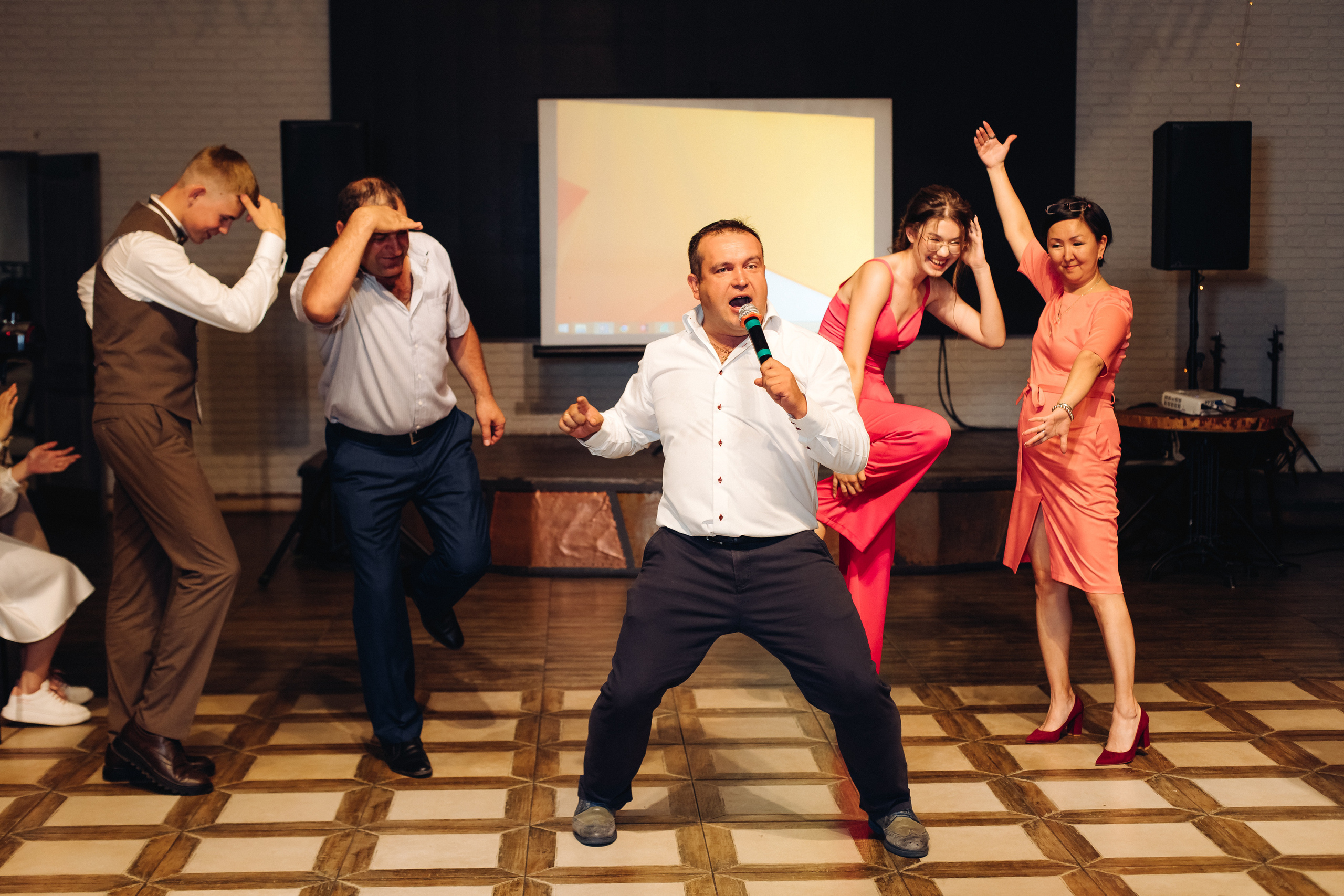 Выпускной вечер школа 32. Свадебный и семейный фотограф в Улан-Удэ