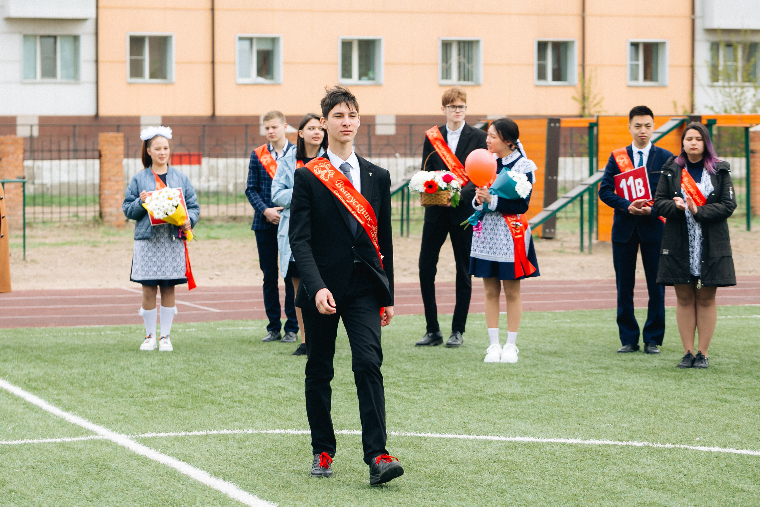 Последний звонок. Репортажная съемка. Свадебный и семейный фотограф в Улан-Удэ